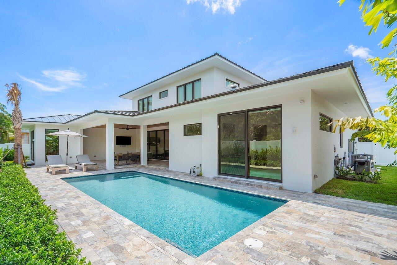 130 Pineapple Road