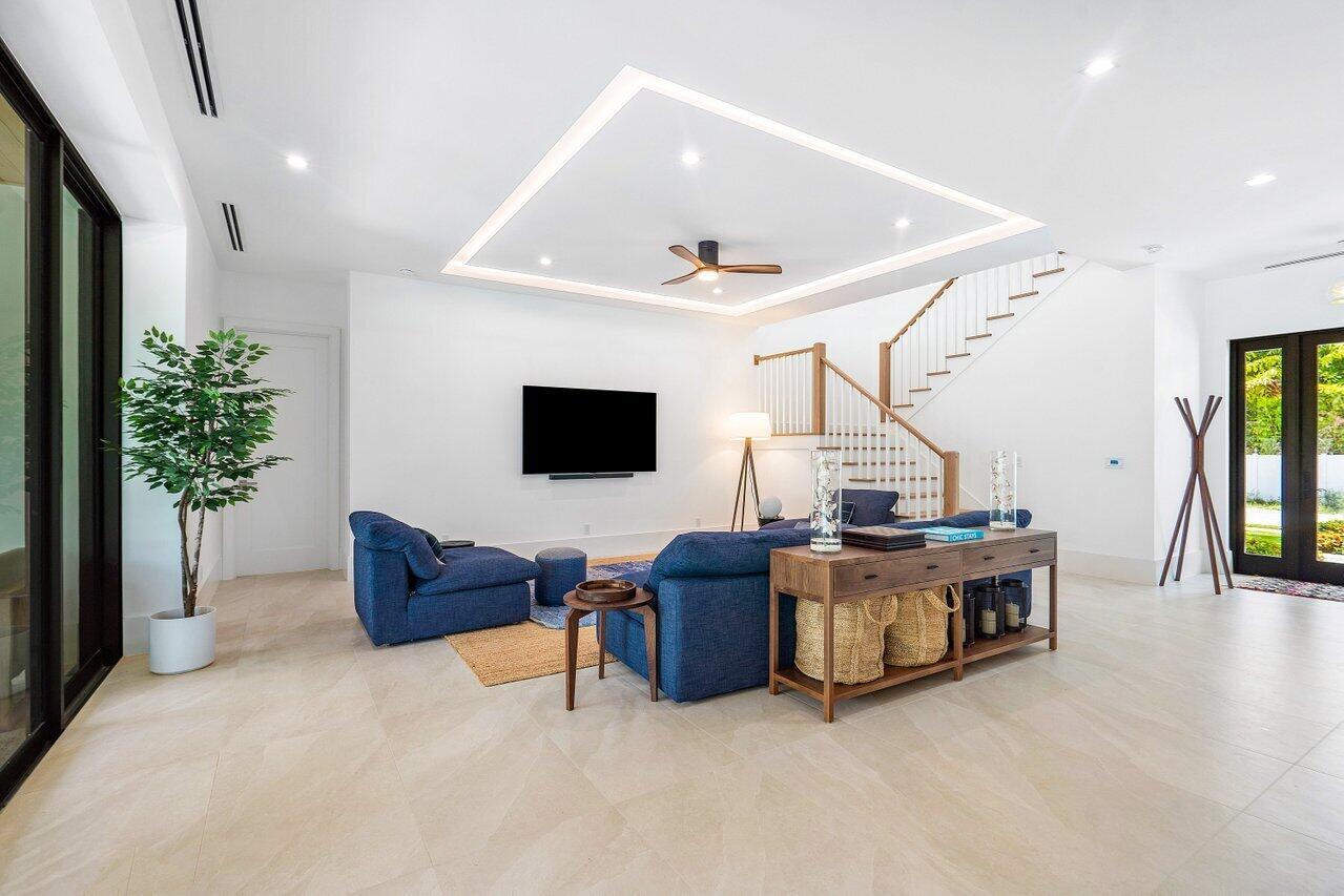 130 Pineapple Road