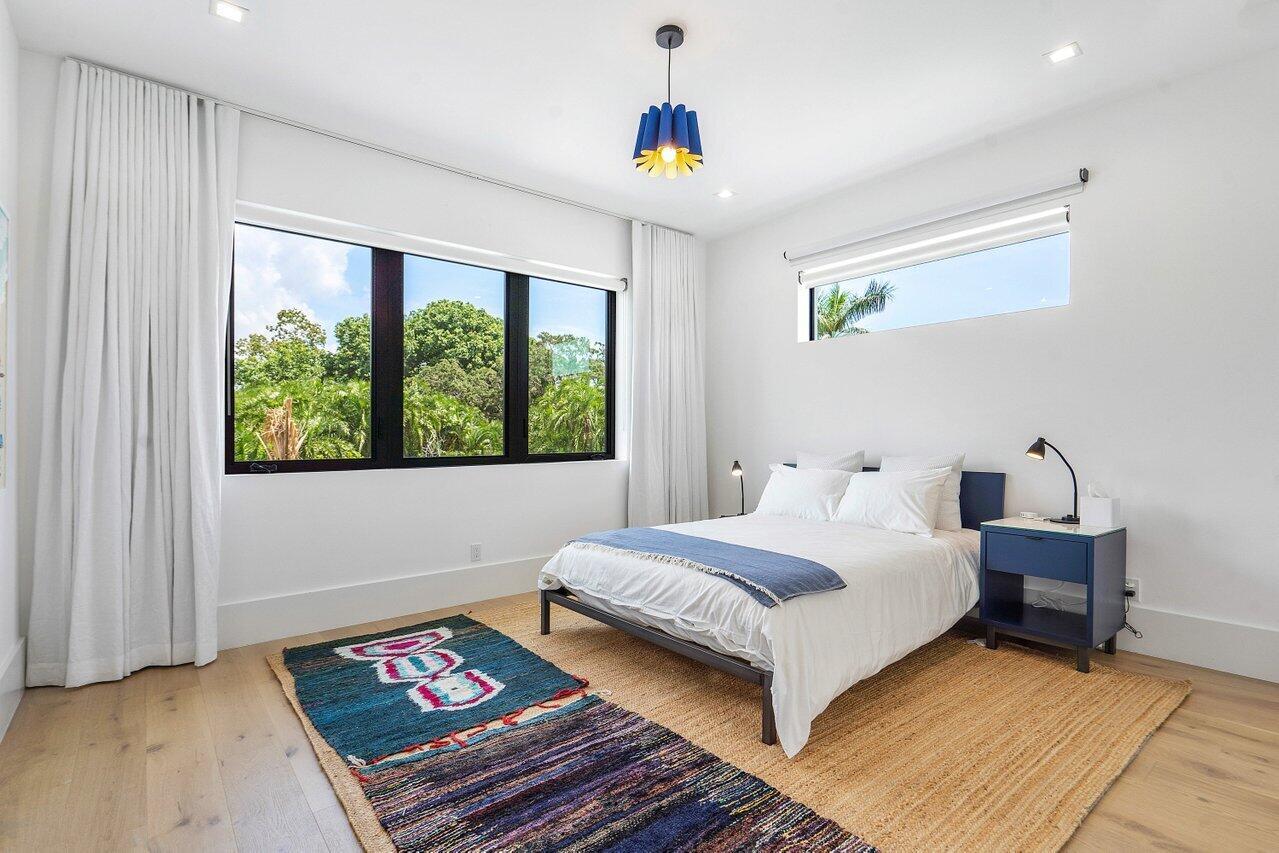 130 Pineapple Road