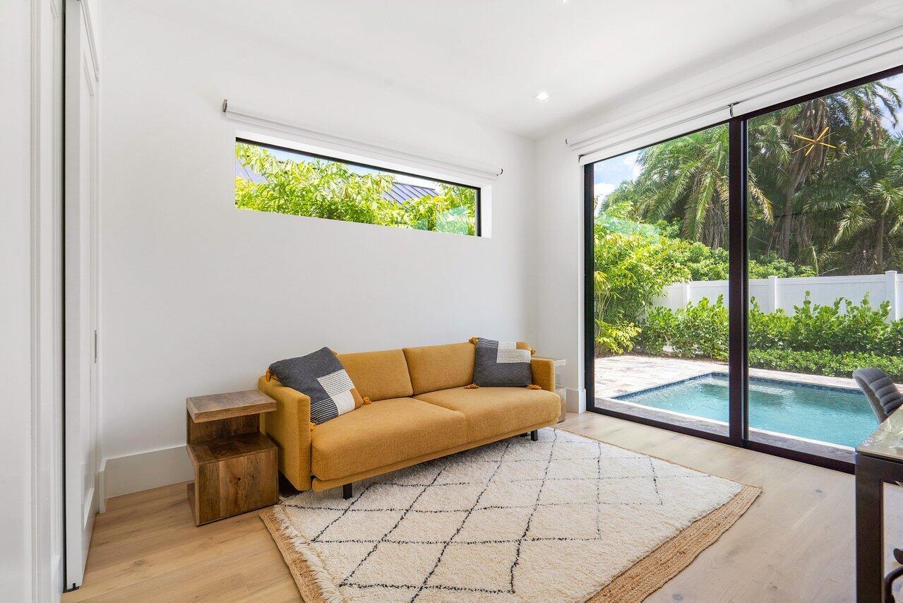 130 Pineapple Road