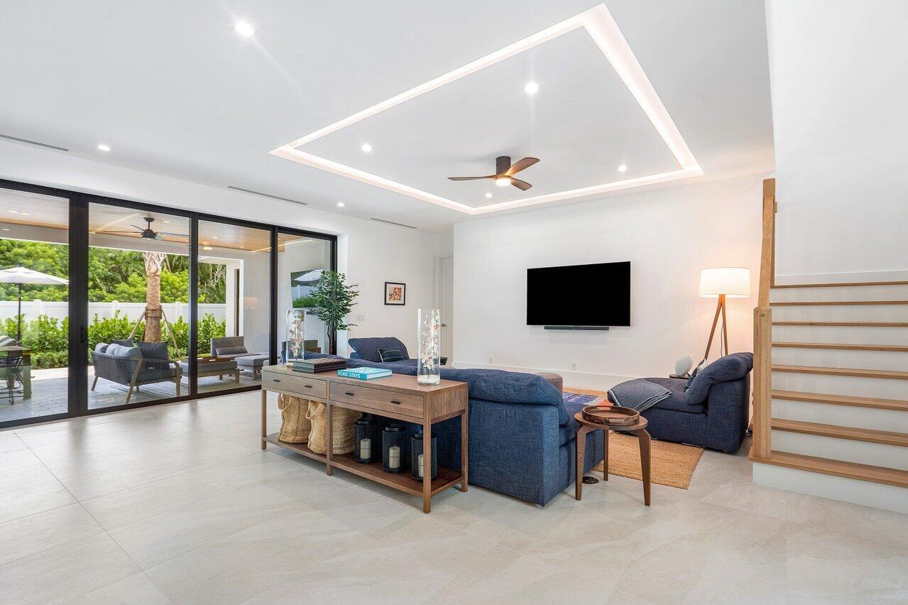 130 Pineapple Road