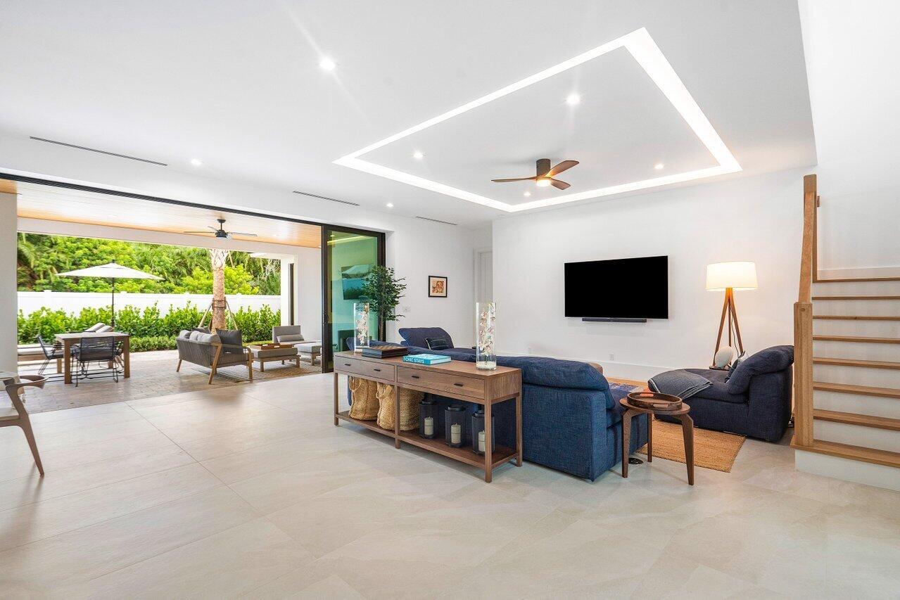 130 Pineapple Road