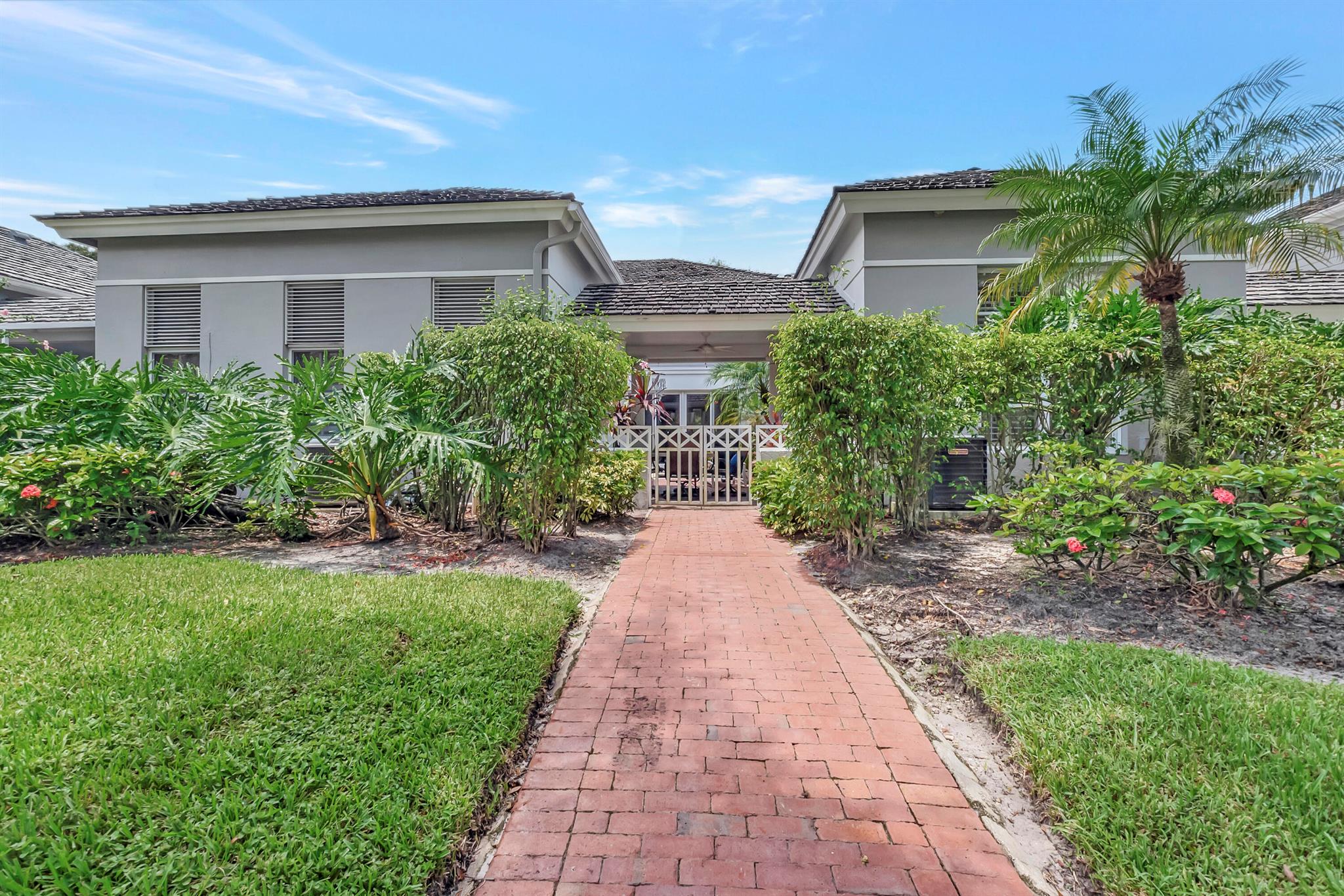 5756 NW 39th Way