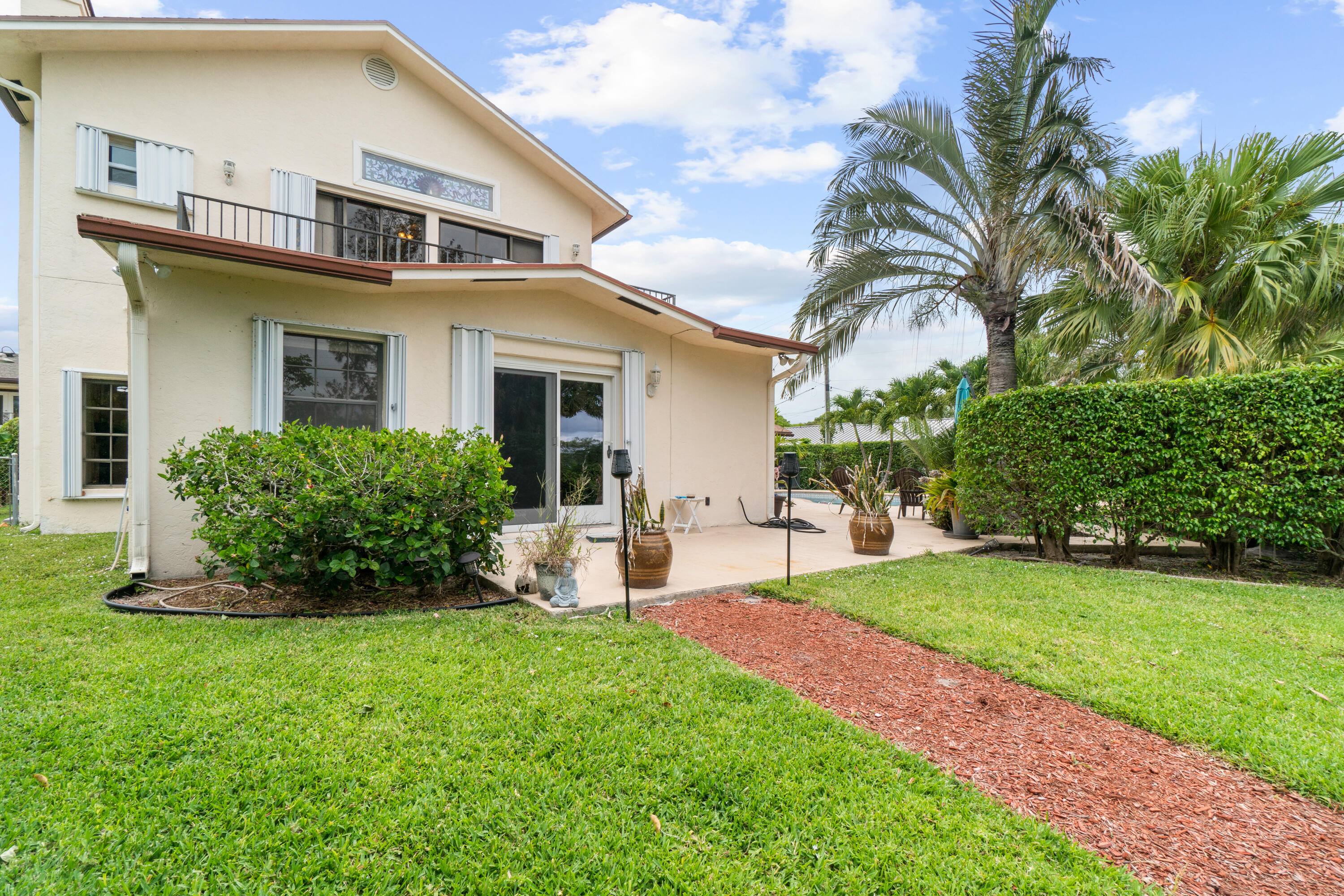1324 N Lakeside Drive, Lake Worth Beach