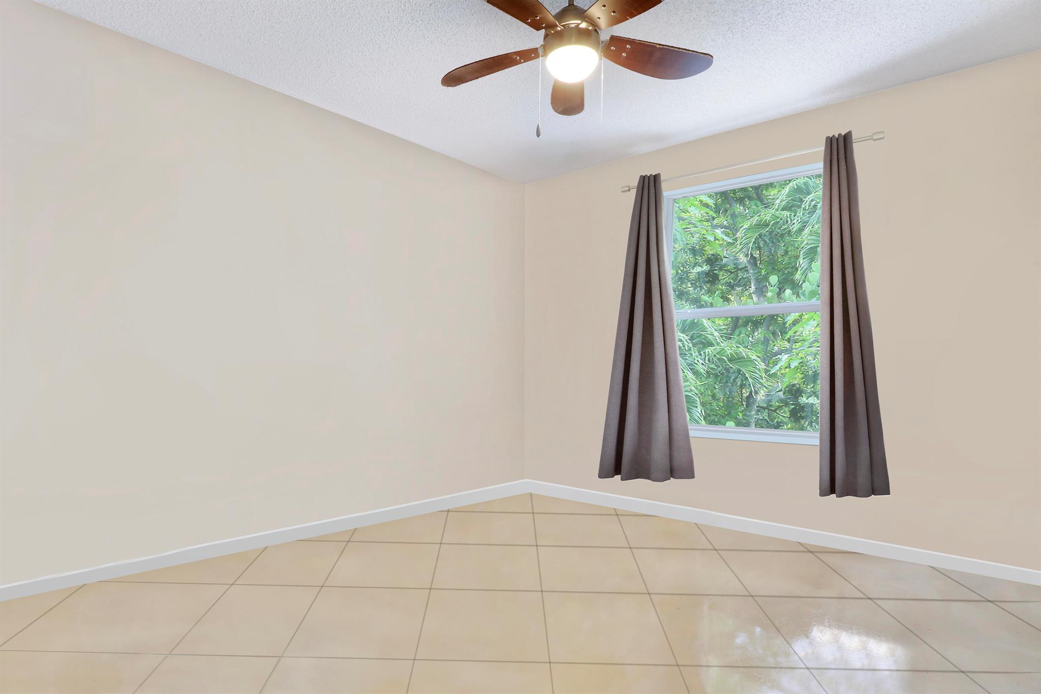 2723 Hiawatha Avenue