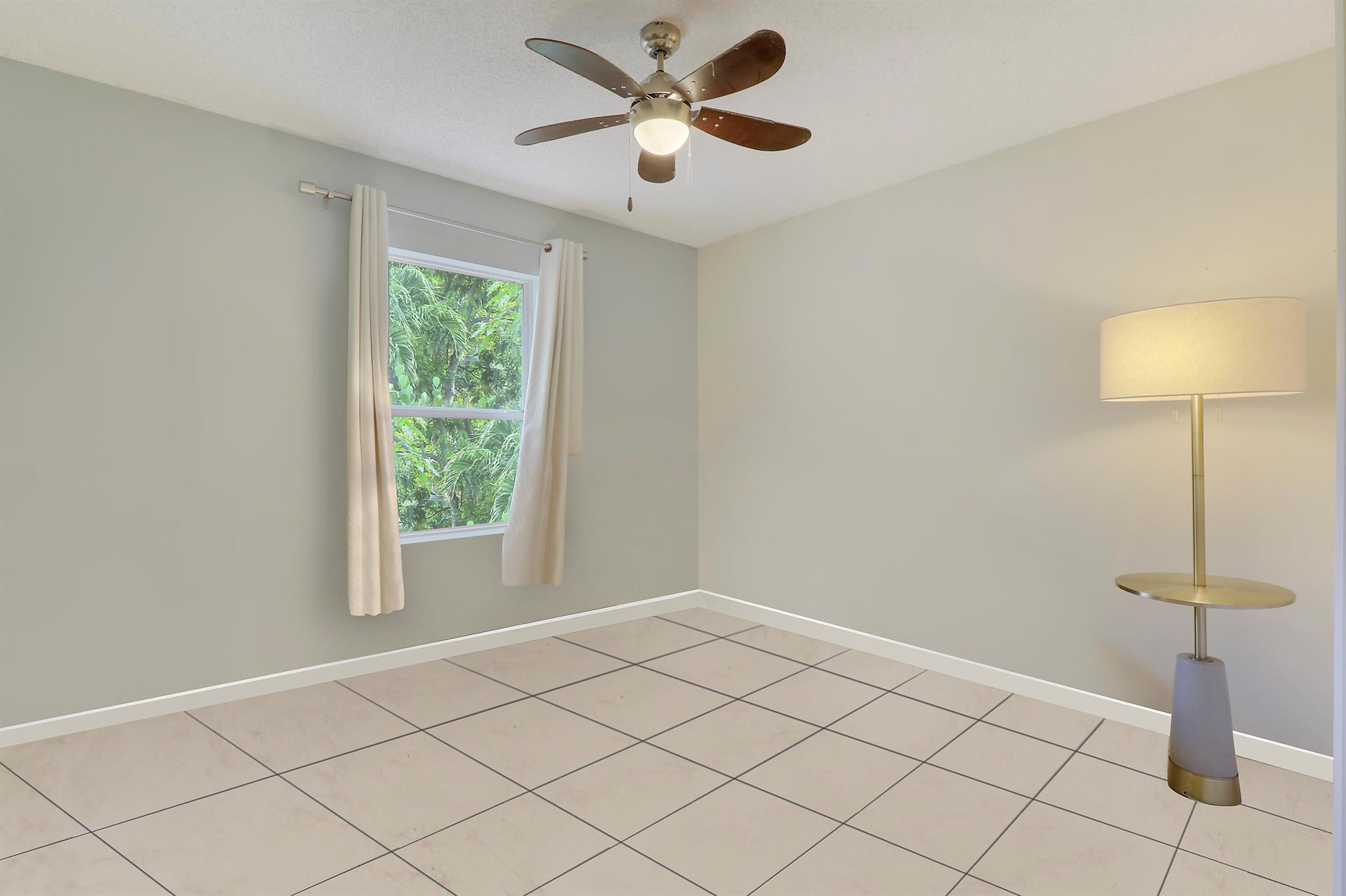 2723 Hiawatha Avenue