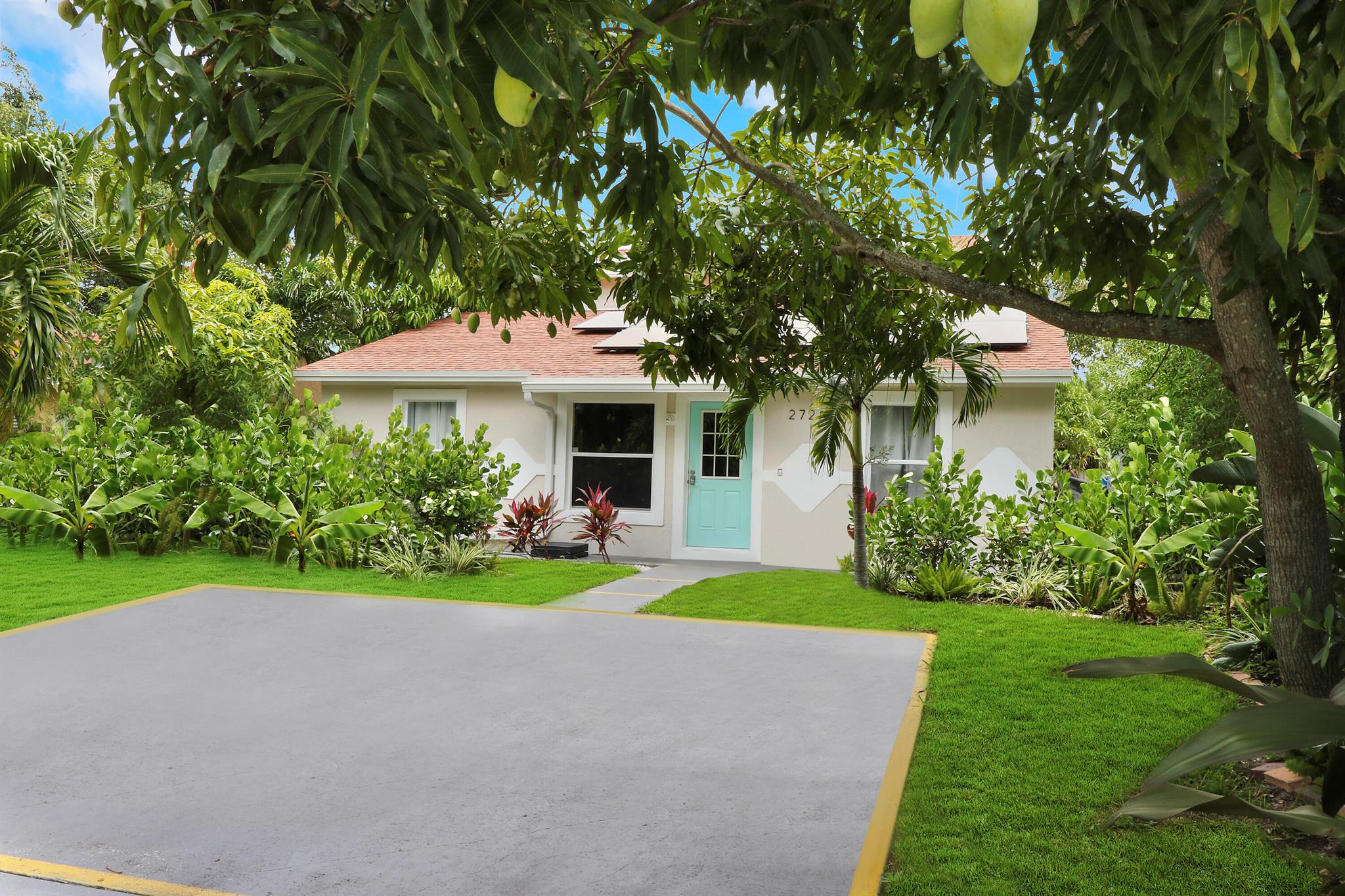 2723 Hiawatha Avenue