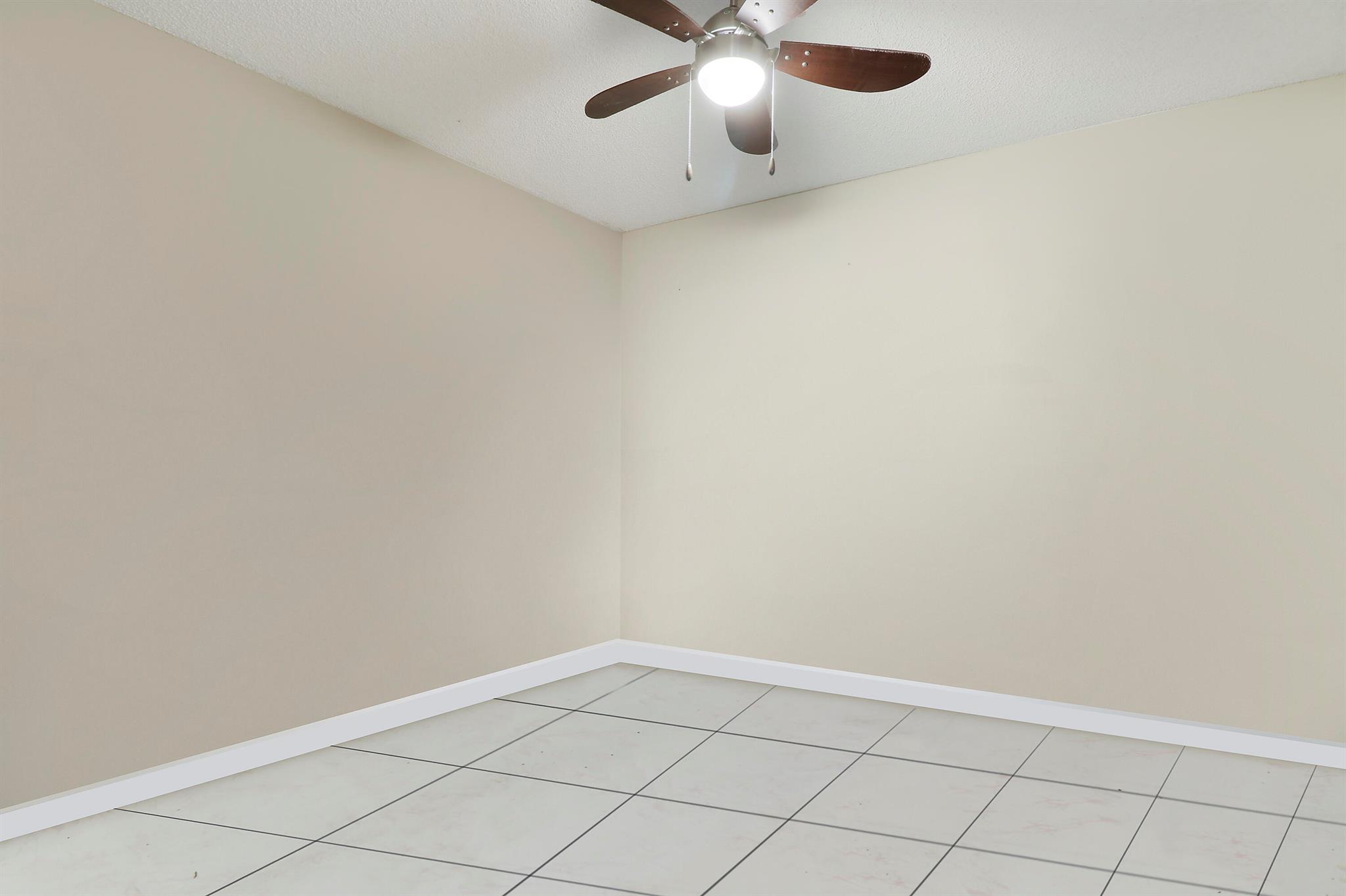 2723 Hiawatha Avenue