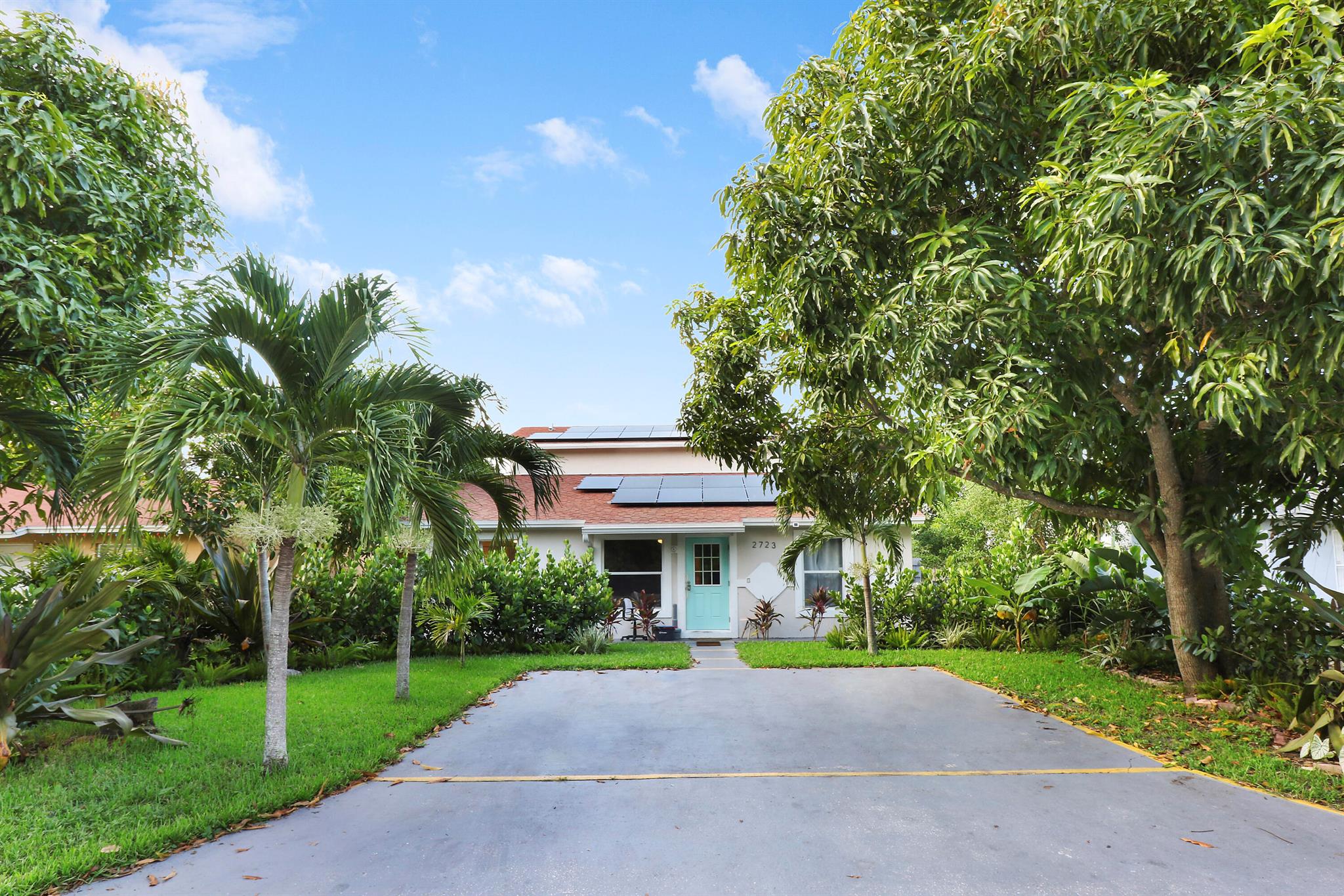 2723 Hiawatha Avenue