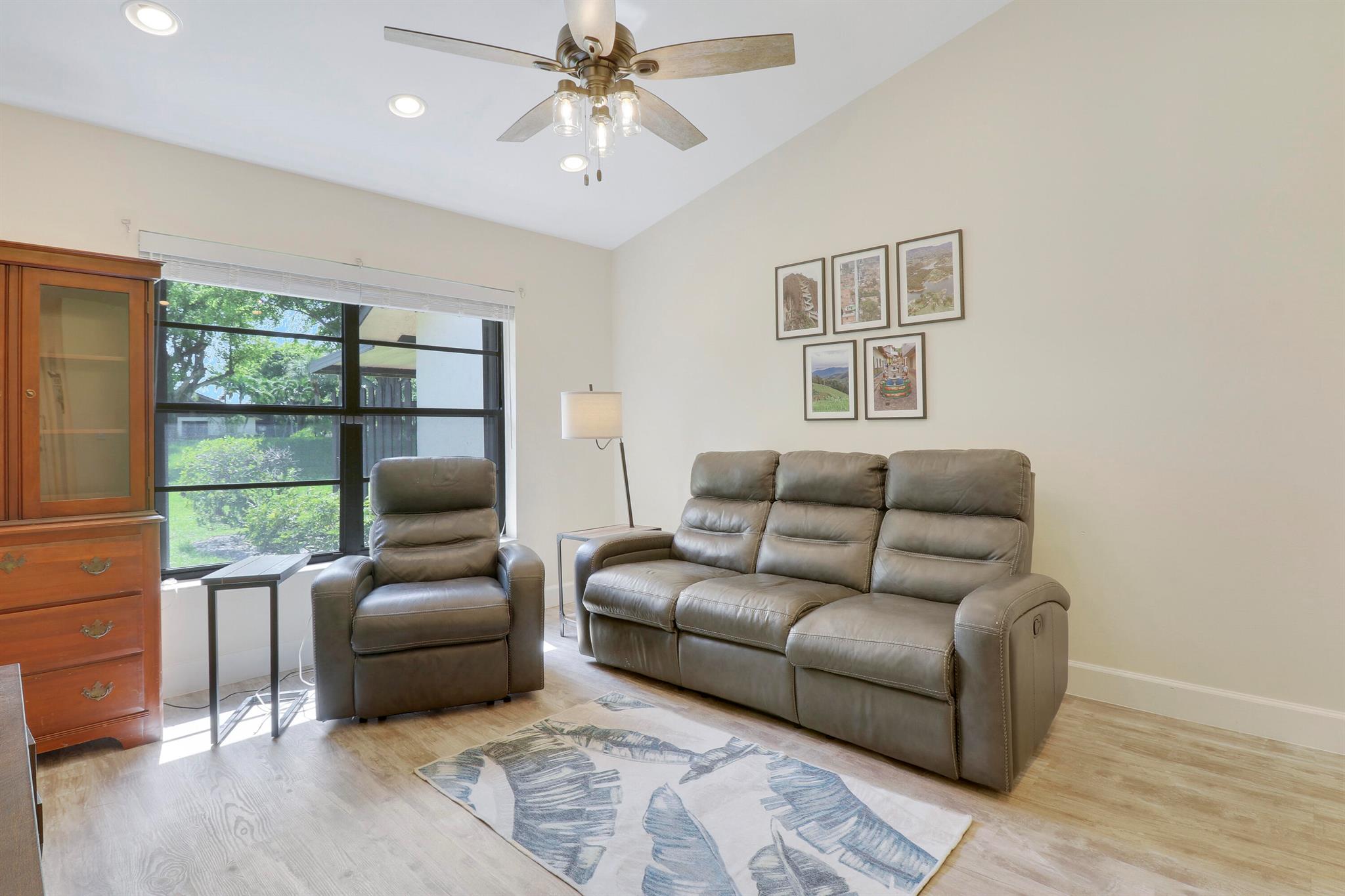 3 Via De Casas Norte