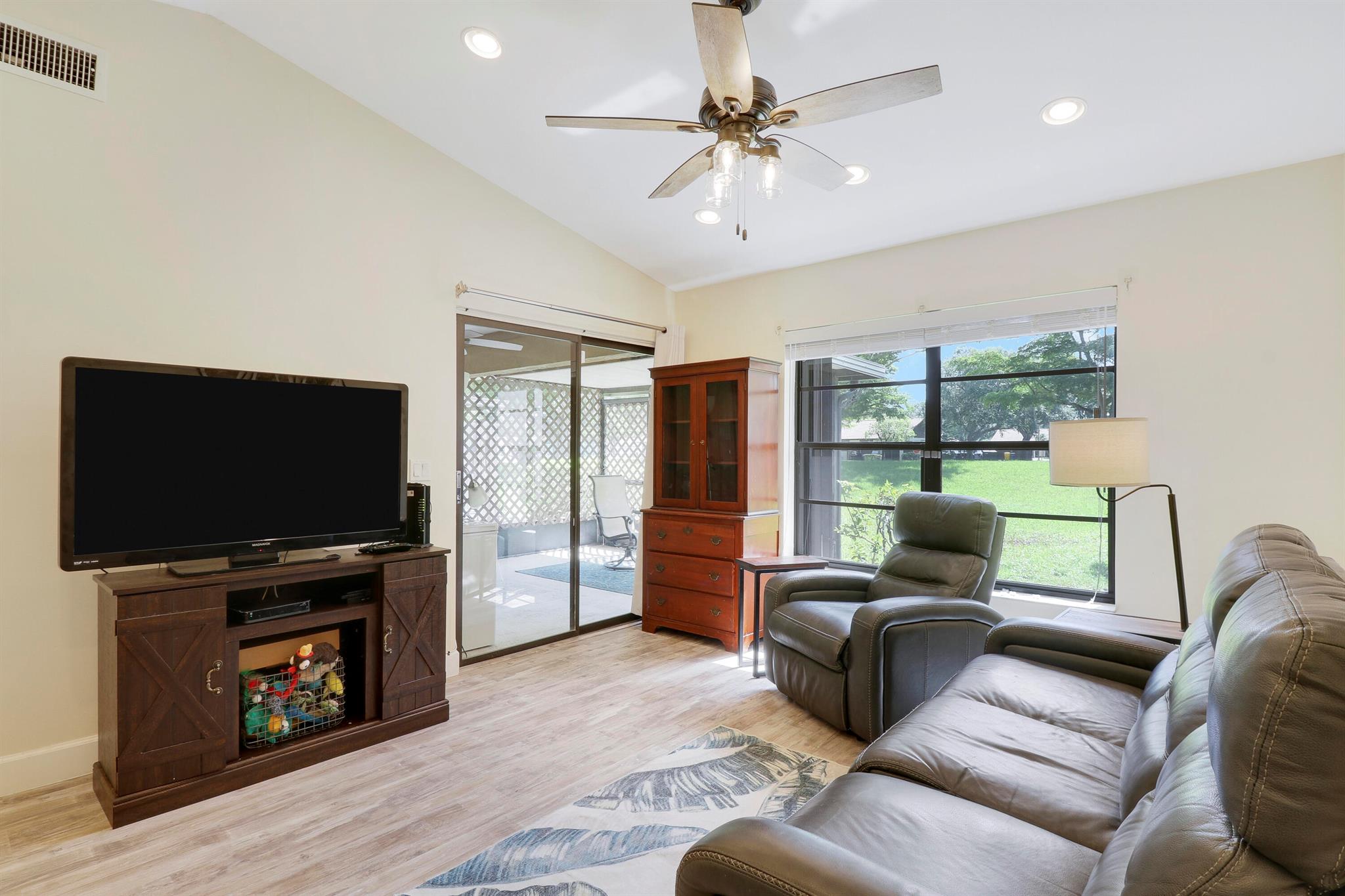 3 Via De Casas Norte