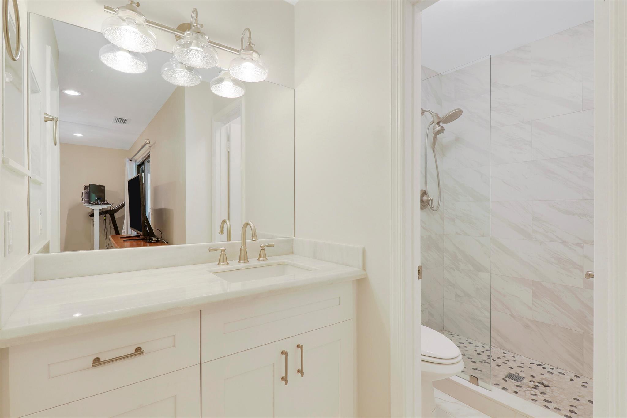 3 Via De Casas Norte