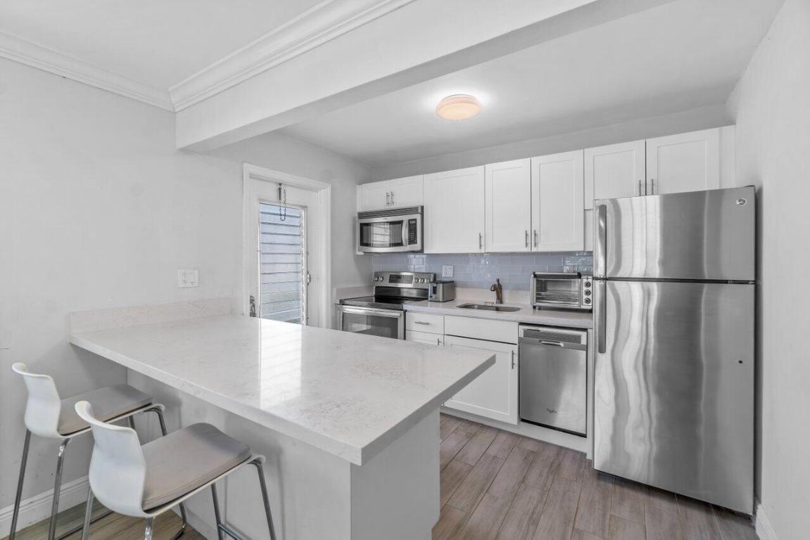 5505 N Ocean Boulevard 4-105, Ocean Ridge Unit: 4-105