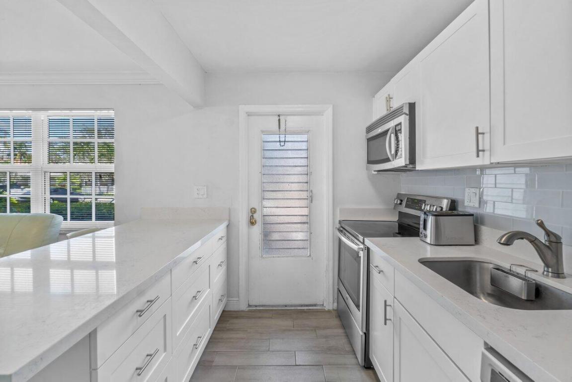 5505 N Ocean Boulevard 4-105, Ocean Ridge Unit: 4-105