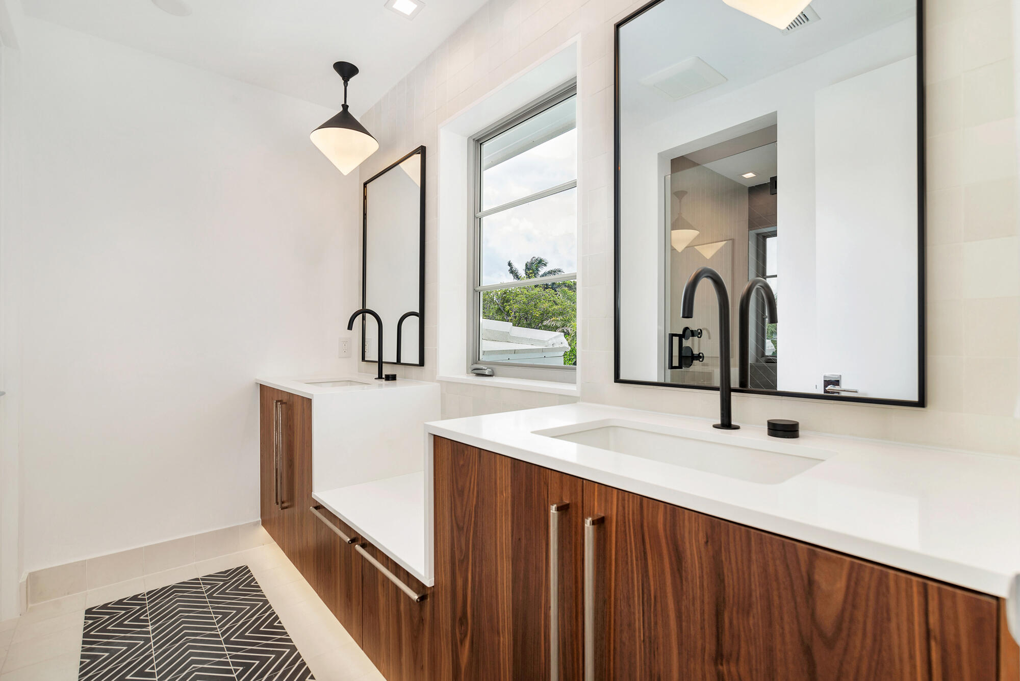 2745 S Flagler Drive, West Palm Beach