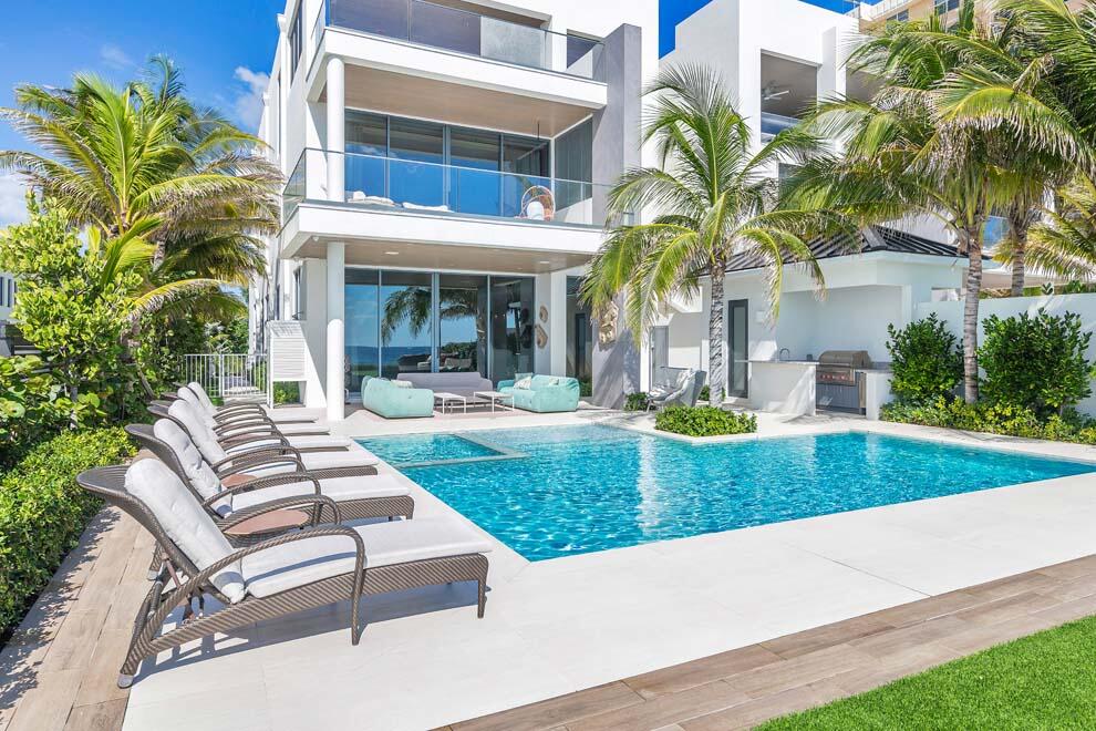 4513 S Ocean Boulevard, Highland Beach