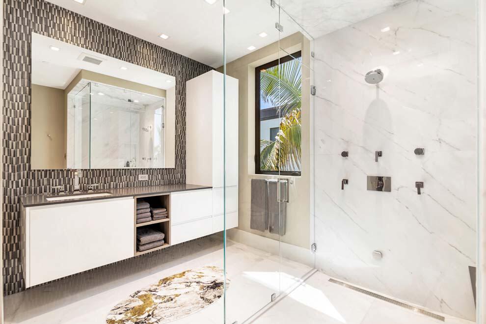 4513 S Ocean Boulevard, Highland Beach