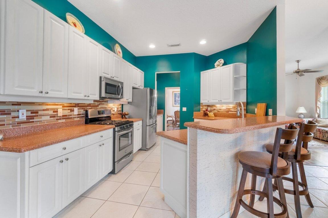 710 SW Great Exuma Cove