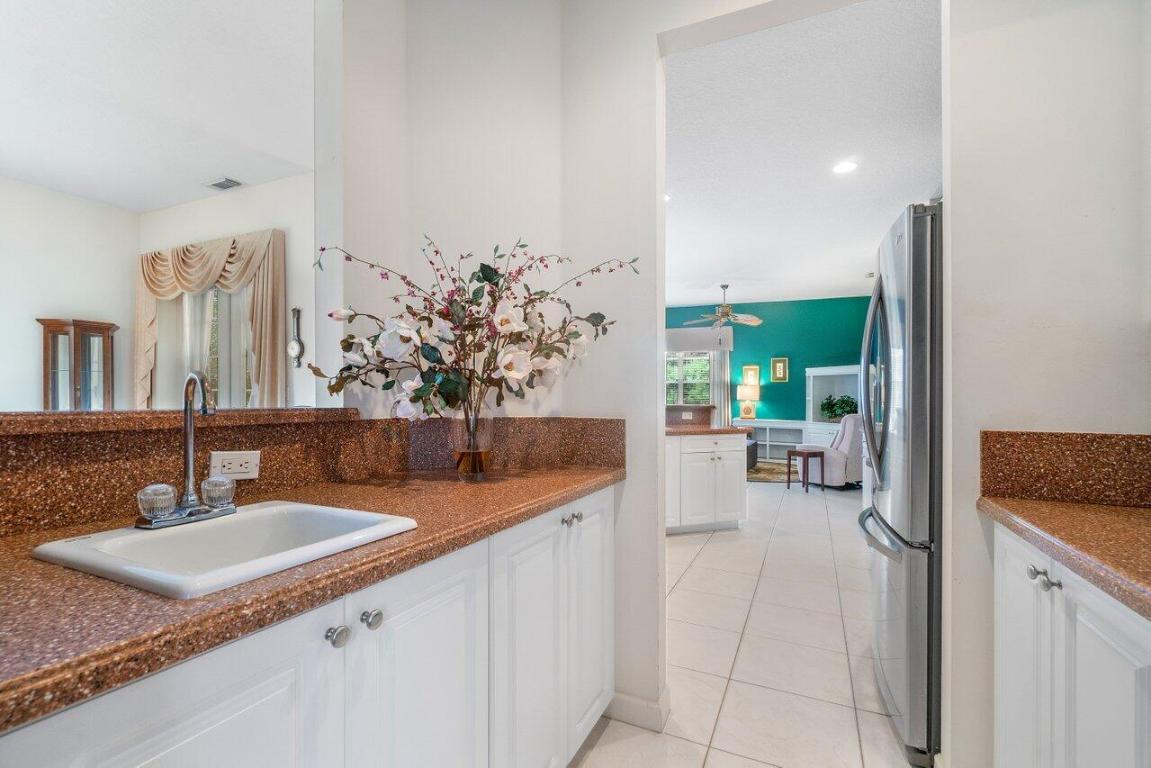 710 SW Great Exuma Cove