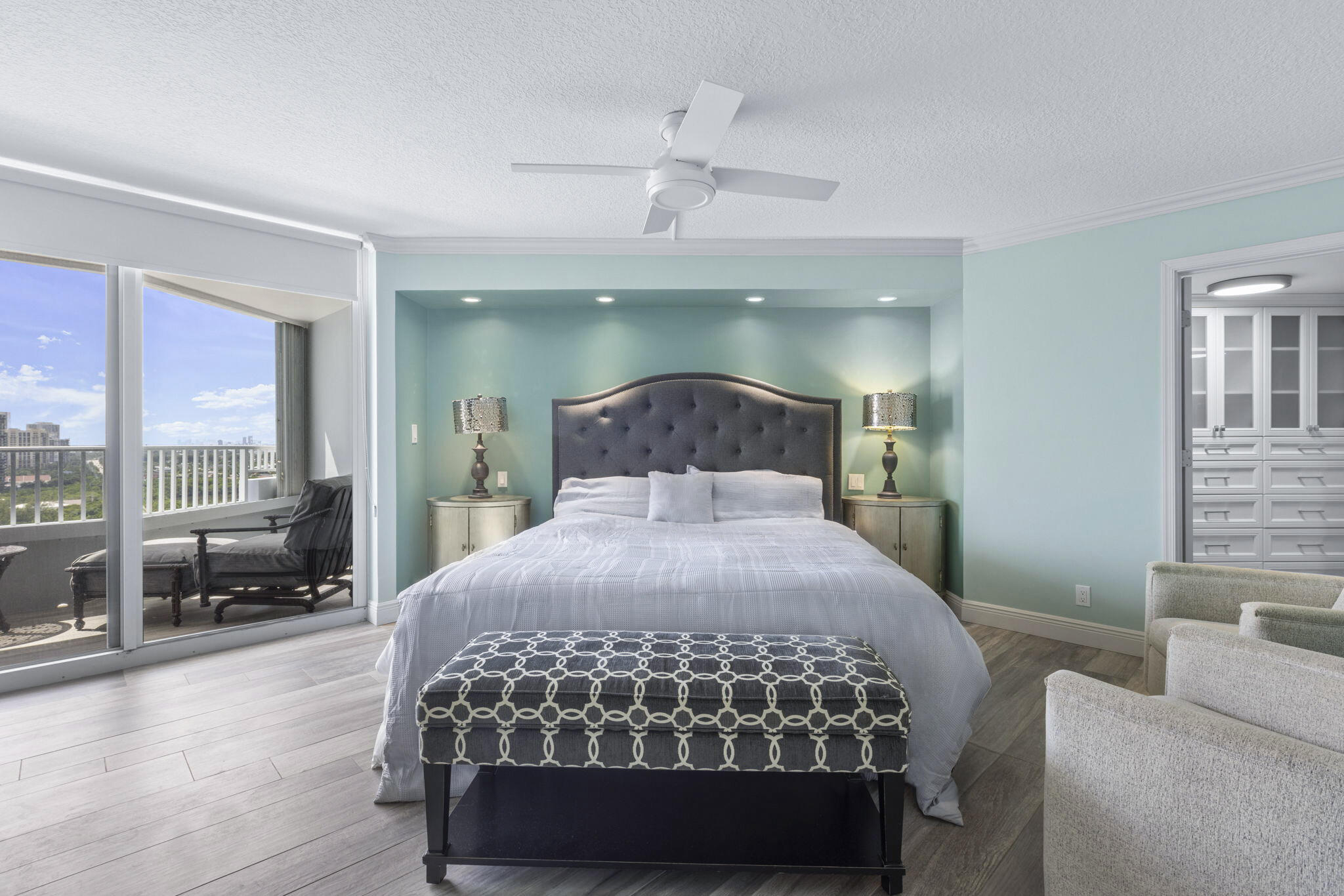 5200 N Ocean Drive 1702, Singer Island Unit: 1702