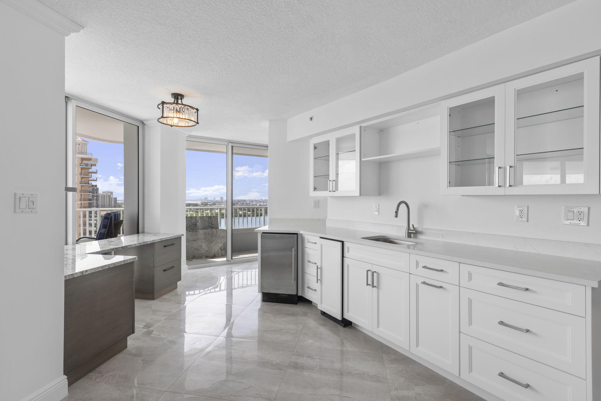 5200 N Ocean Drive 1702, Singer Island Unit: 1702