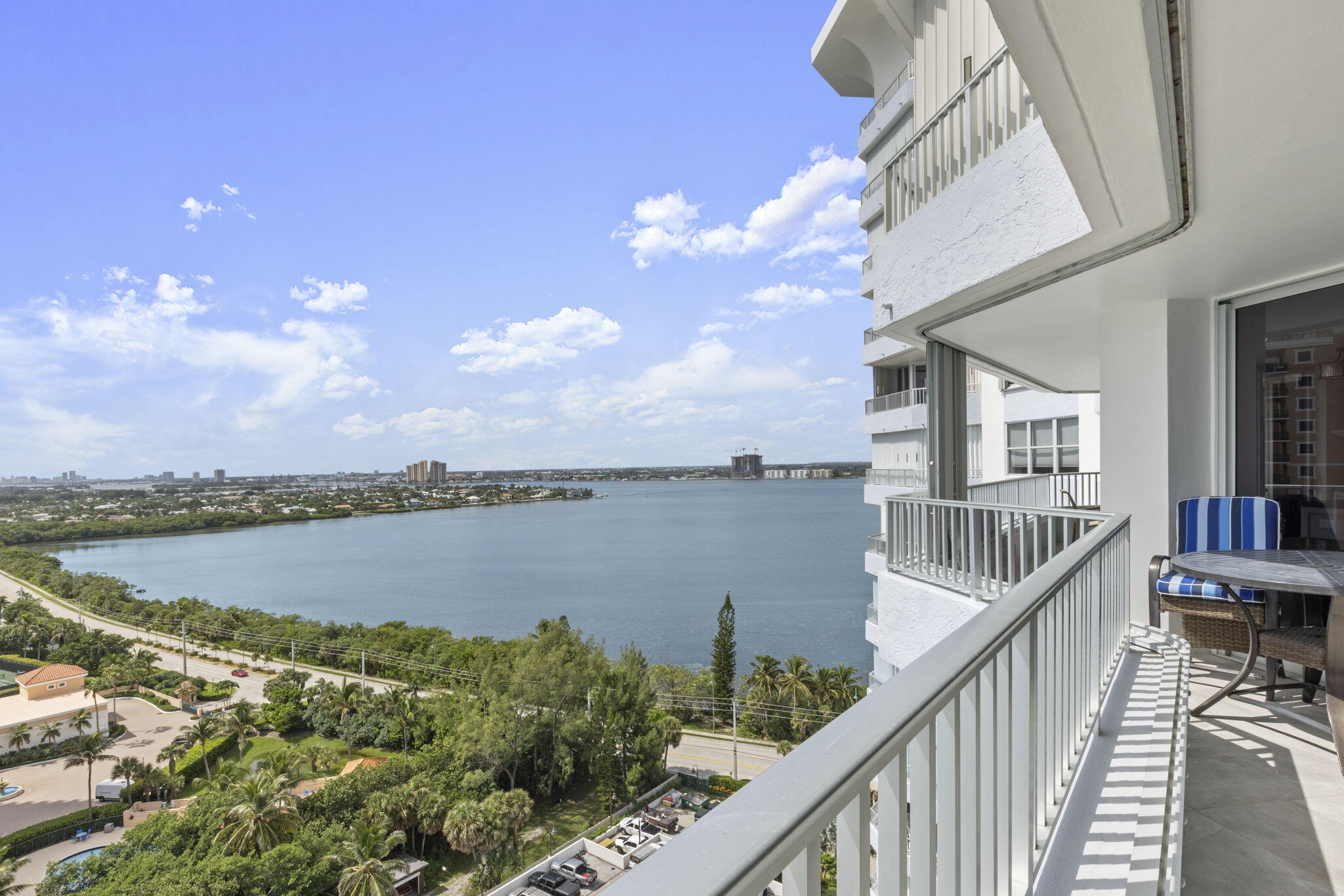 5200 N Ocean Drive 1702, Singer Island Unit: 1702