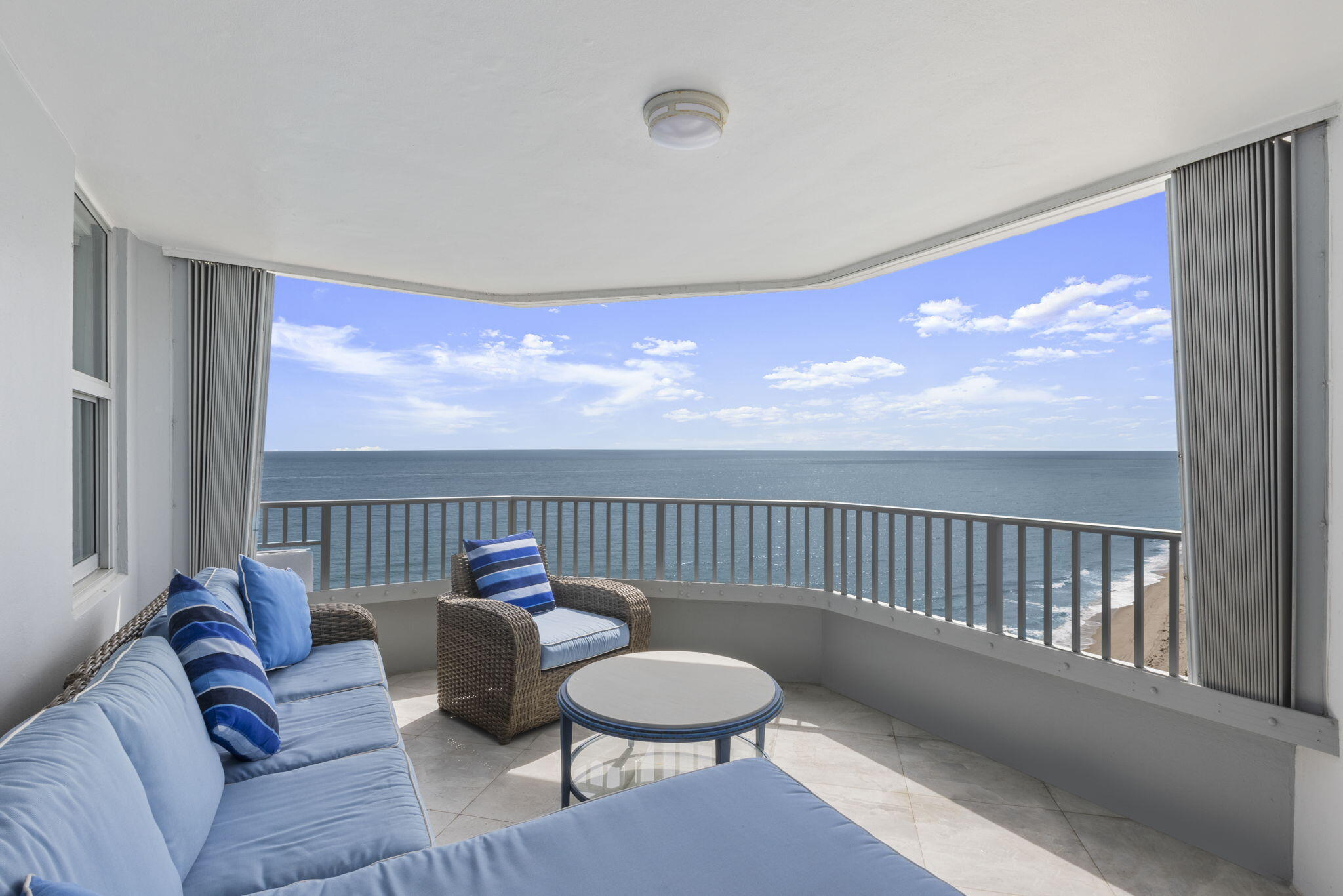 5200 N Ocean Drive 1702, Singer Island Unit: 1702