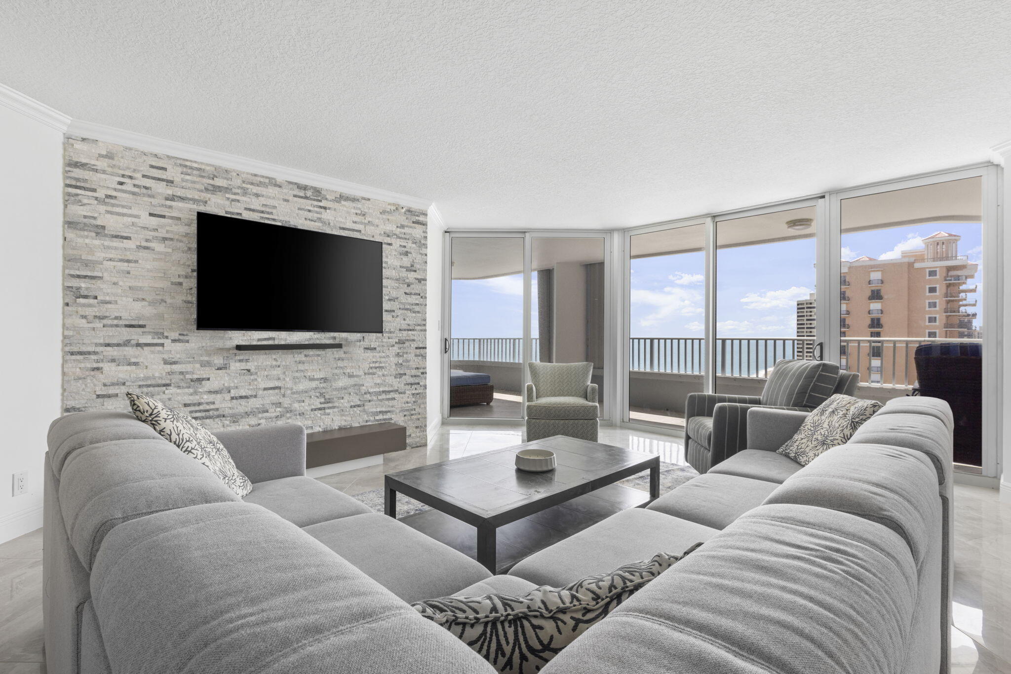 5200 N Ocean Drive 1702, Singer Island Unit: 1702
