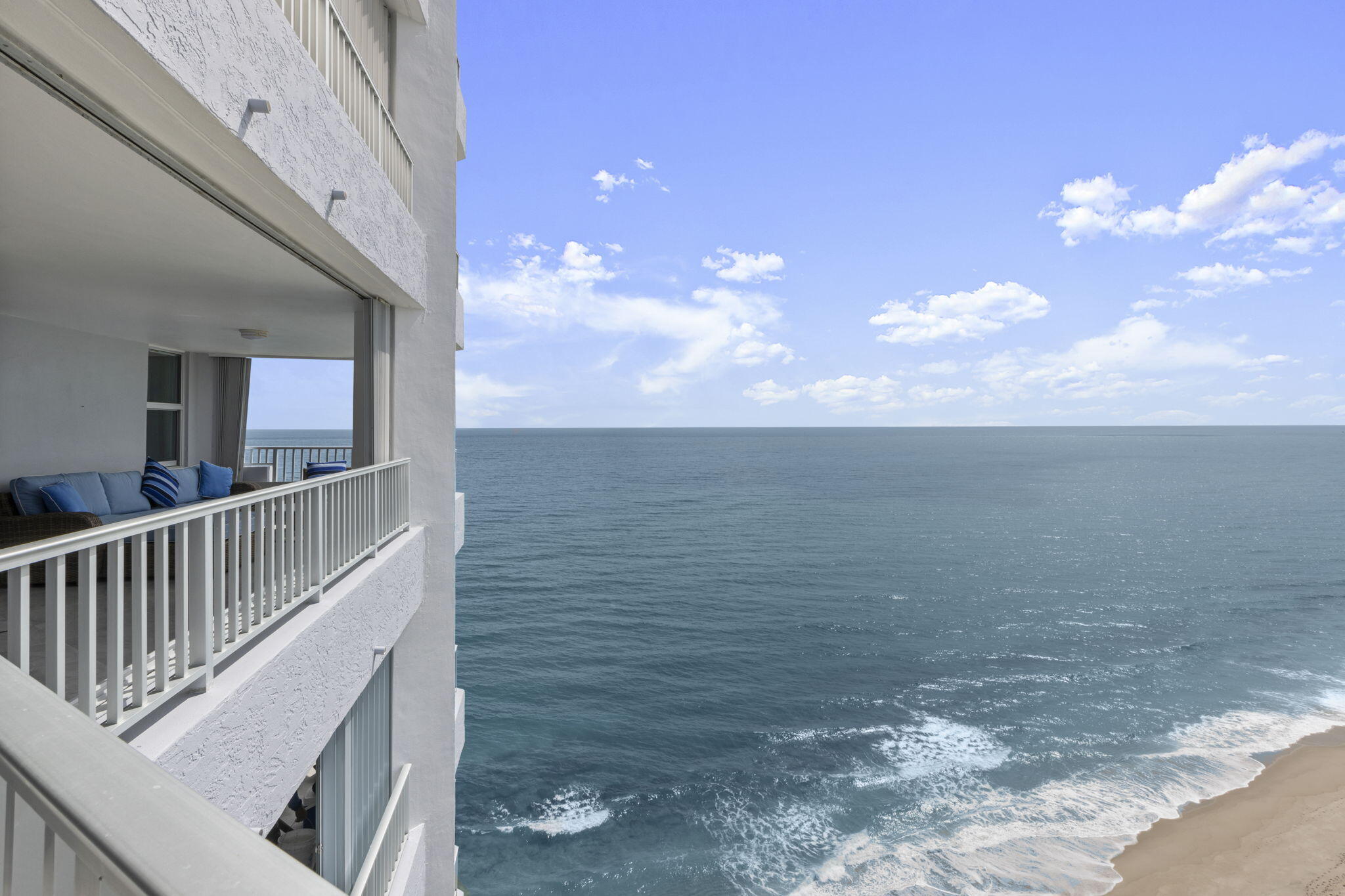 5200 N Ocean Drive 1702, Singer Island Unit: 1702
