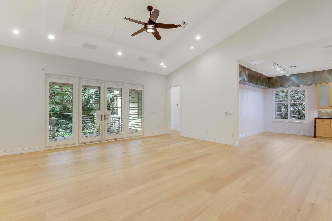 2590 Natures Way, Palm Beach Gardens