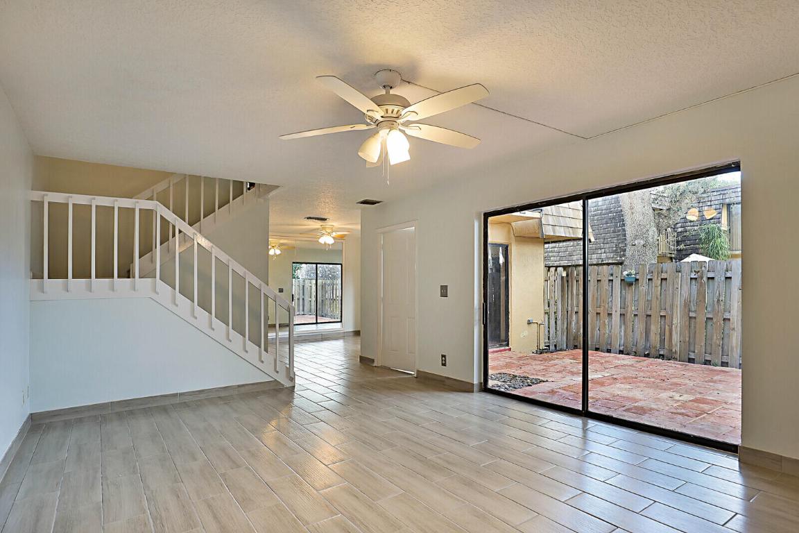 253 Woodland Road, Palm Springs