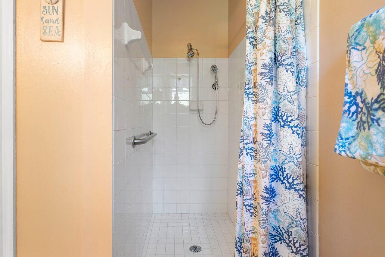 521 NW San Remo Circle