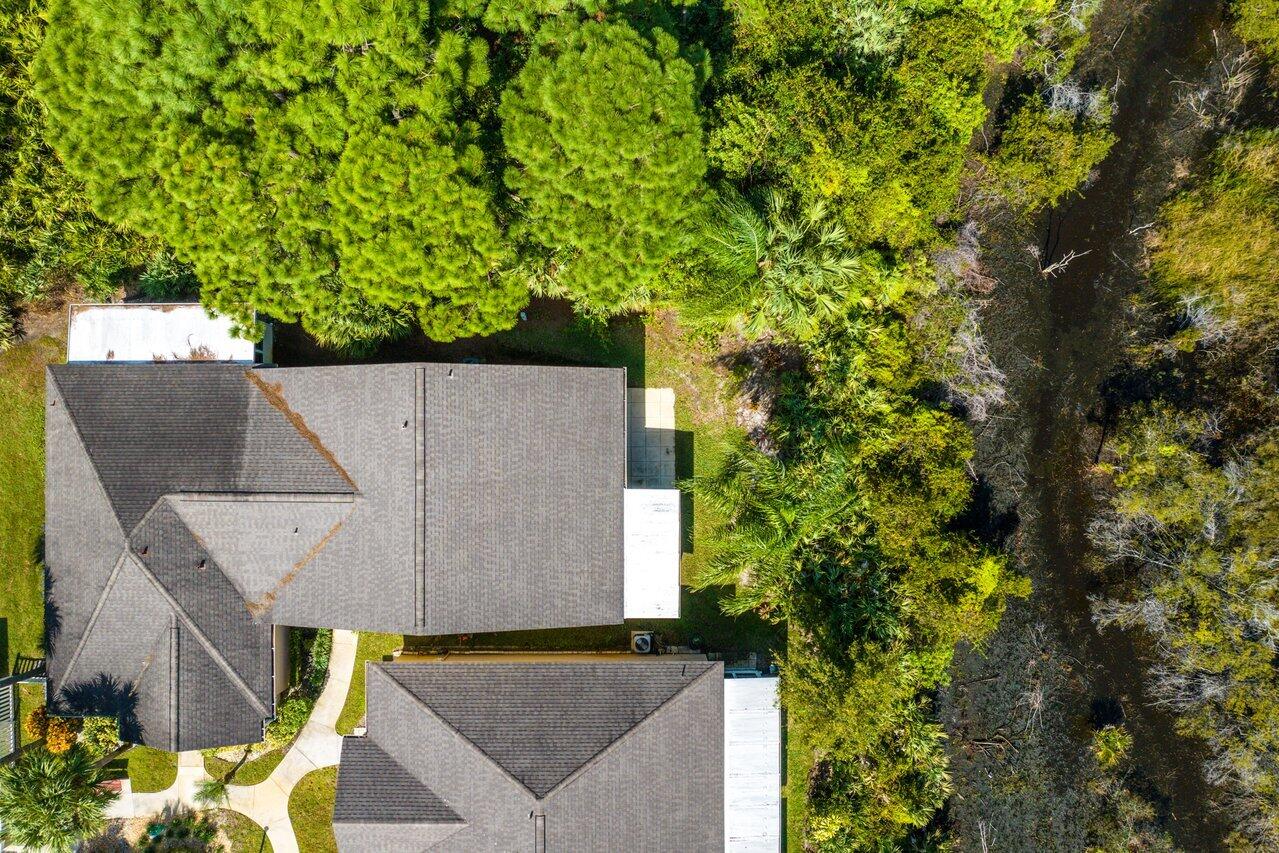 521 NW San Remo Circle