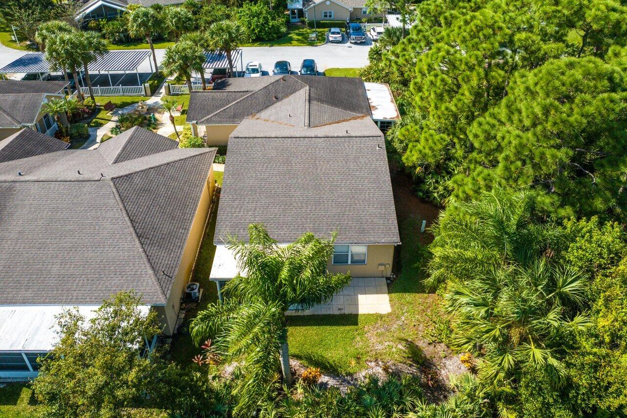 521 NW San Remo Circle