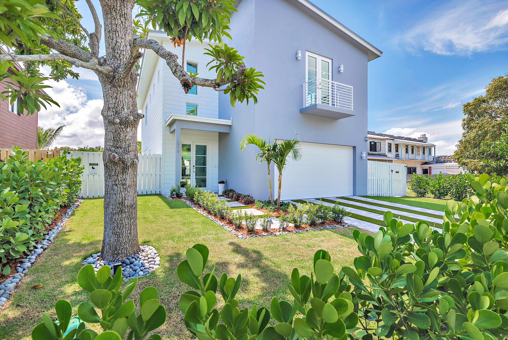 1519 N Lakeside Drive, Lake Worth Beach