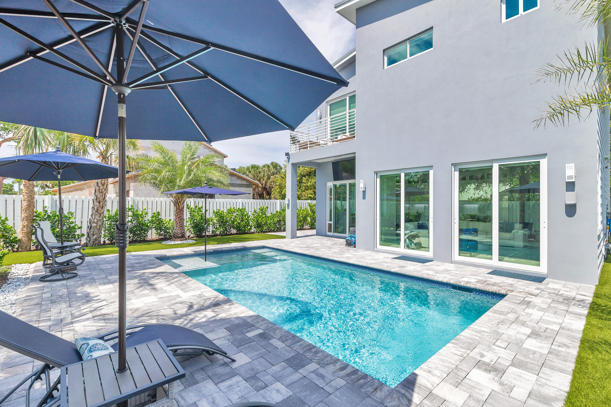 1519 N Lakeside Drive, Lake Worth Beach