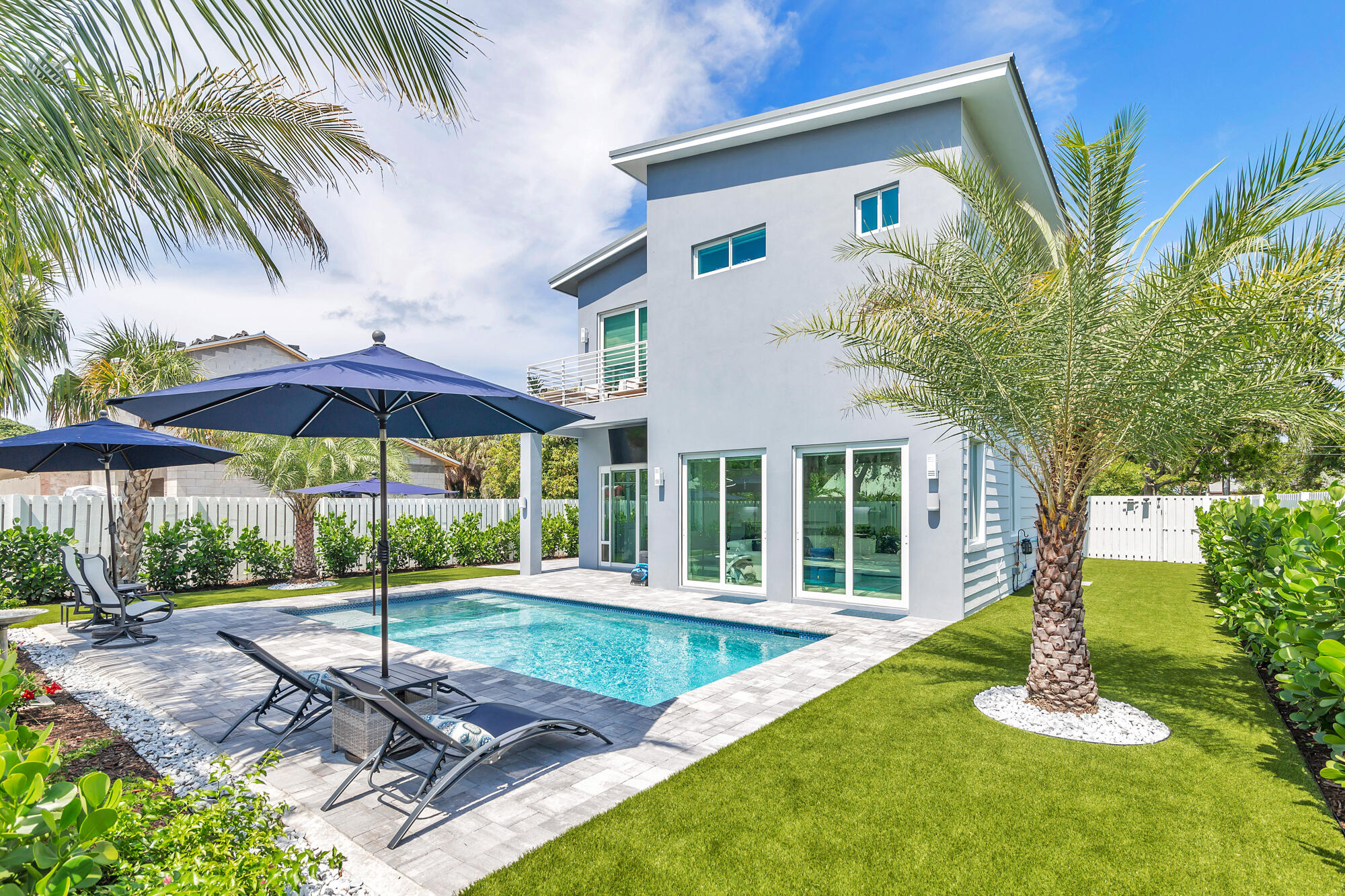 1519 N Lakeside Drive, Lake Worth Beach