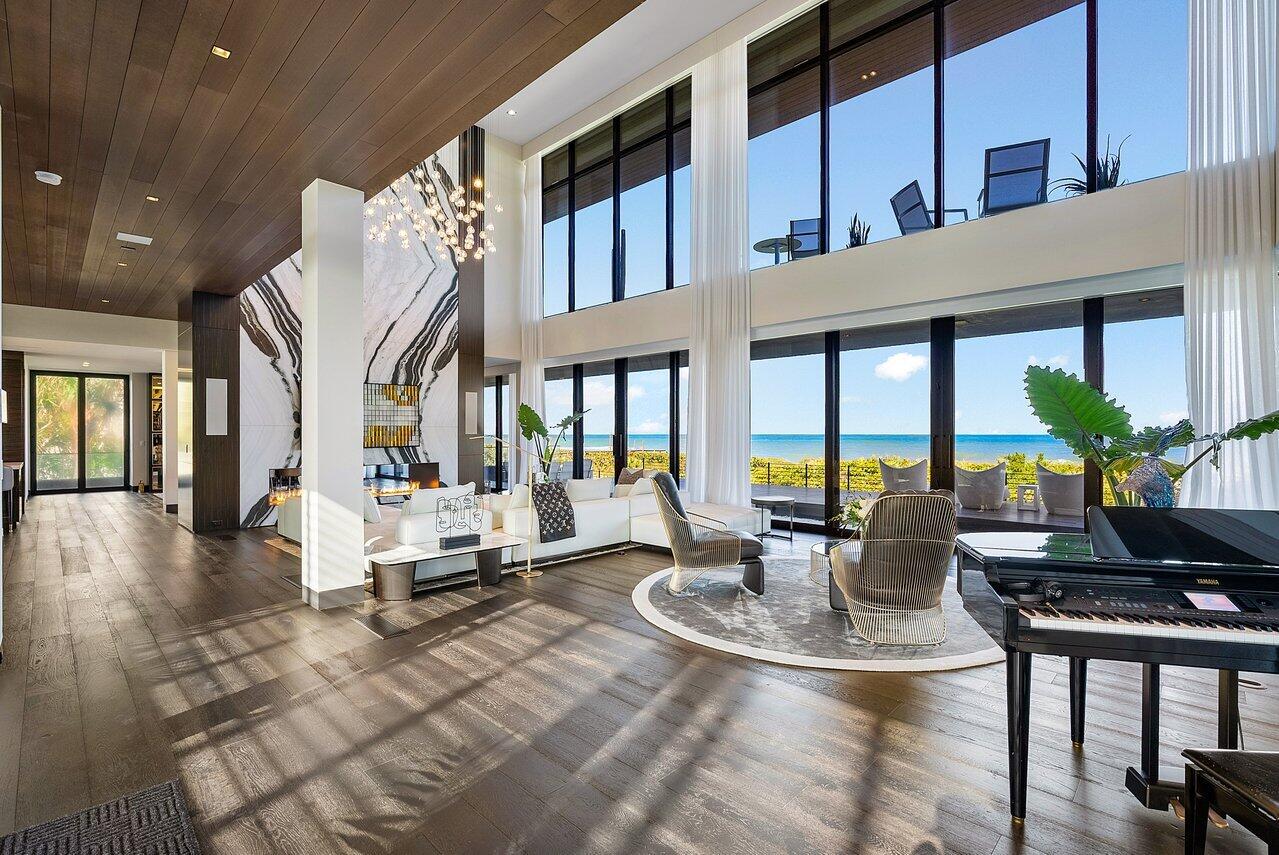 1005 NE Doubloon Drive