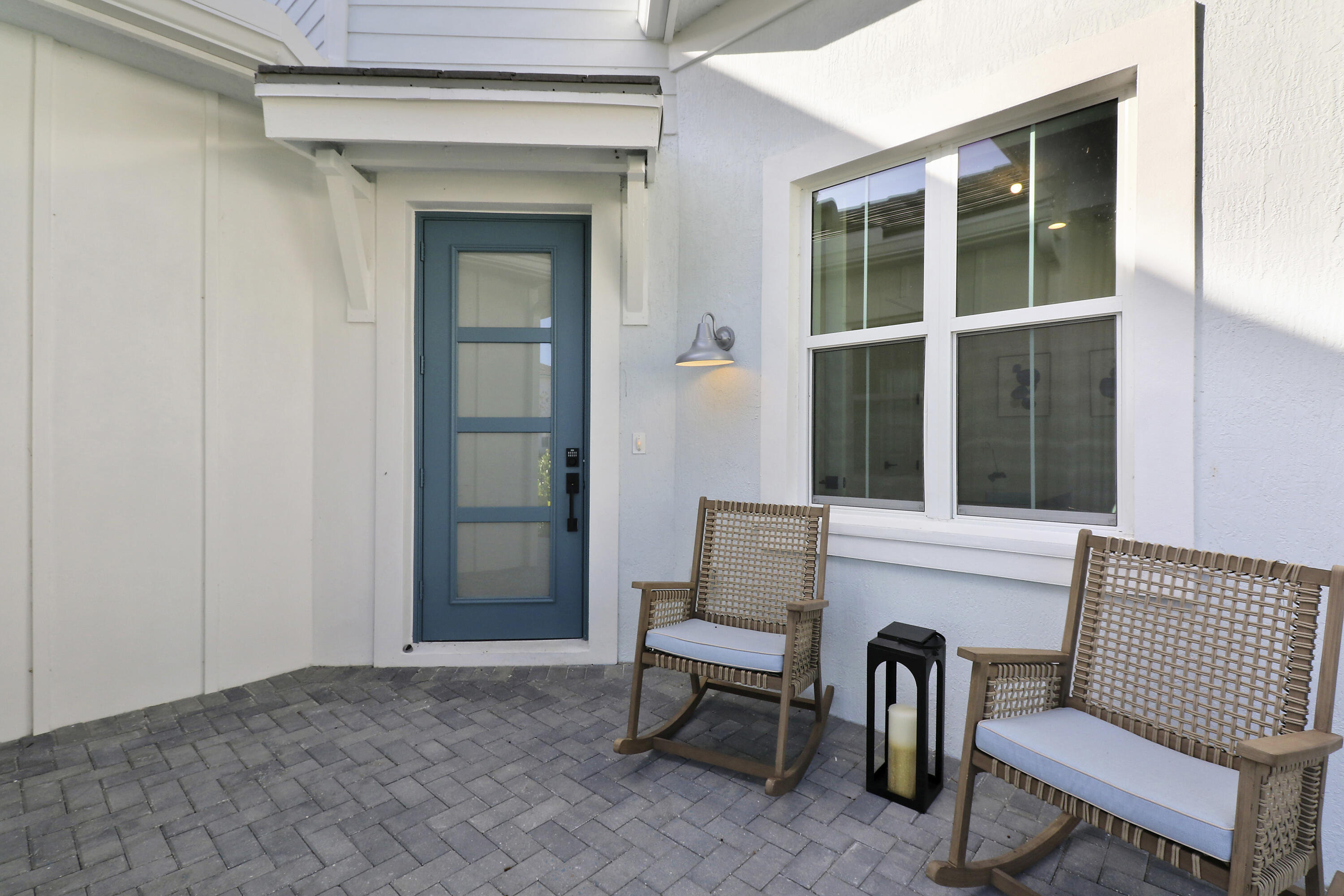 9194 Crestview Circle