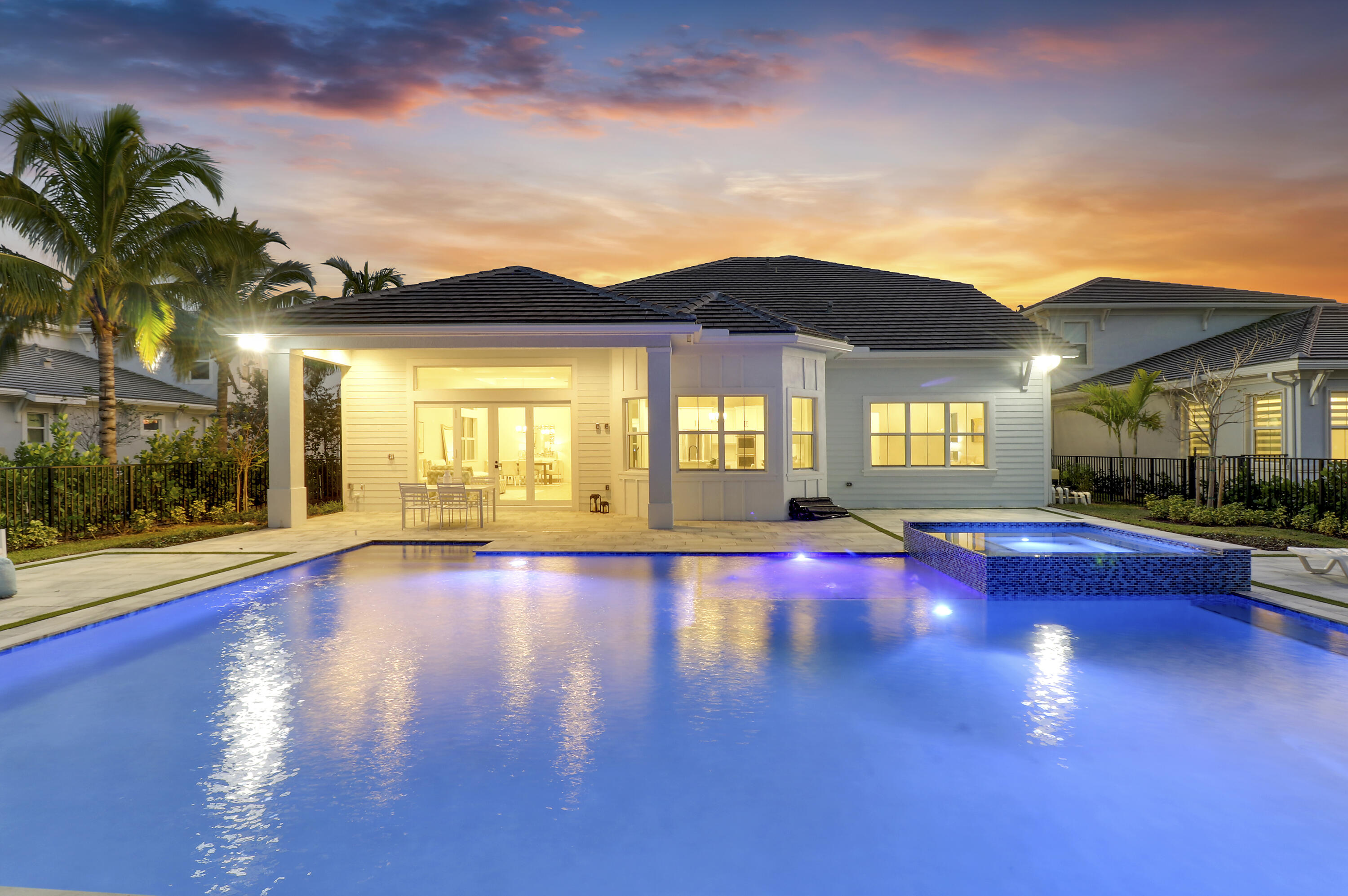 9194 Crestview Circle