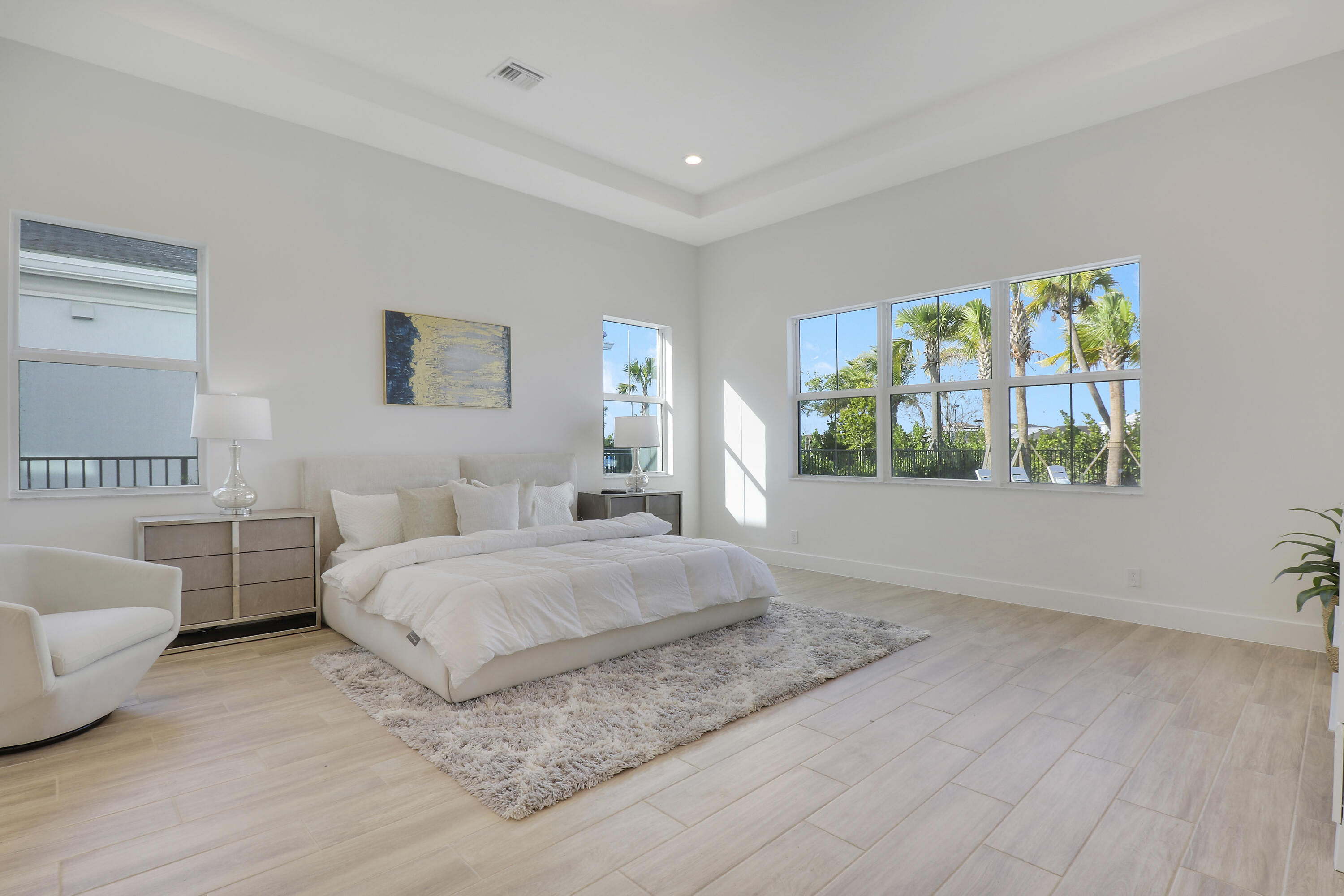 9194 Crestview Circle