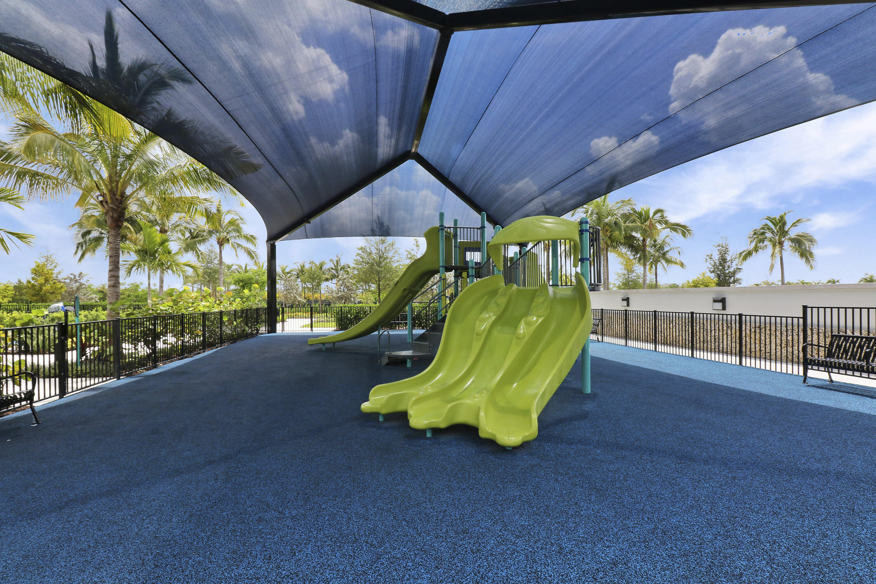 9194 Crestview Circle