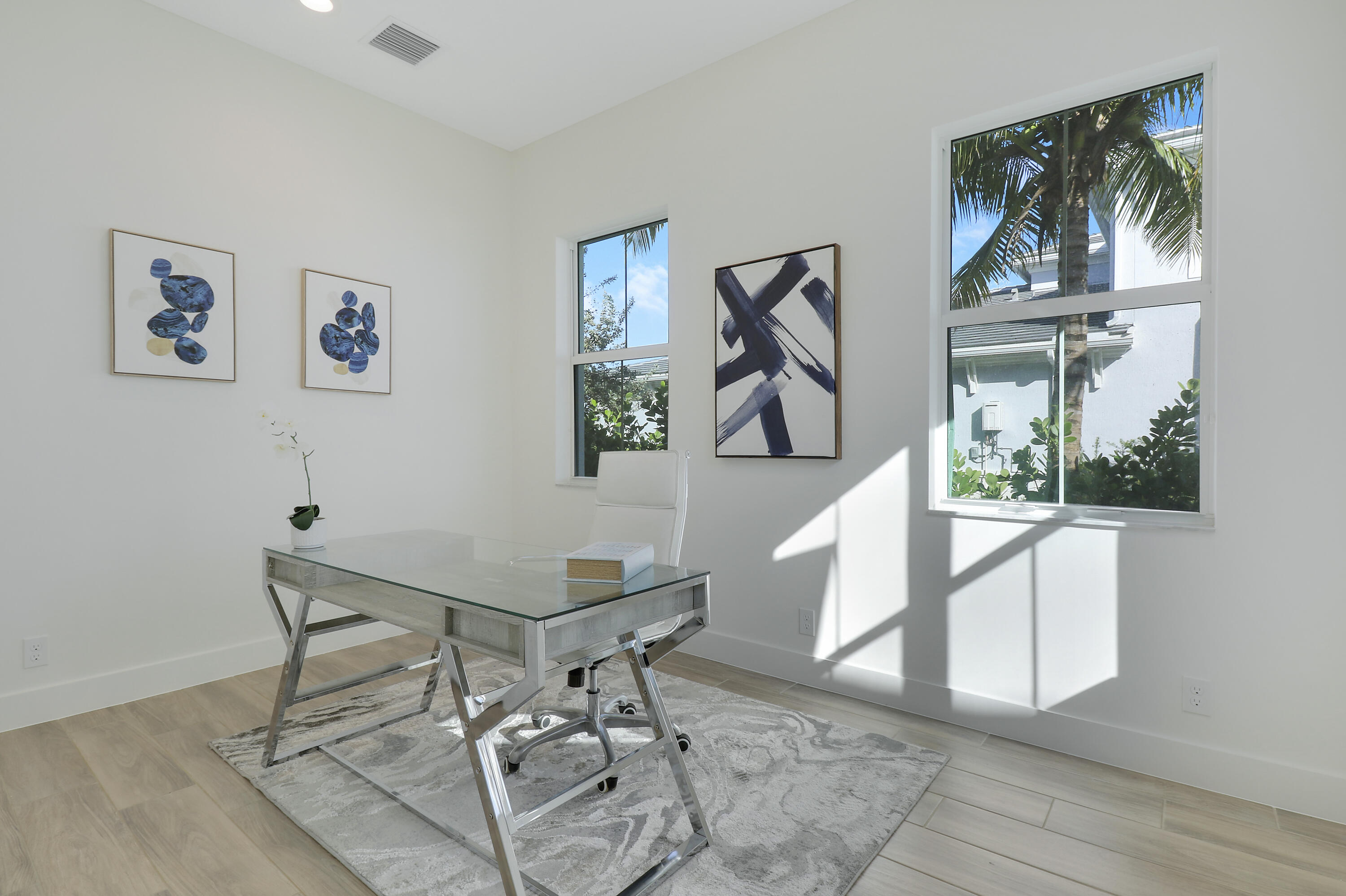 9194 Crestview Circle