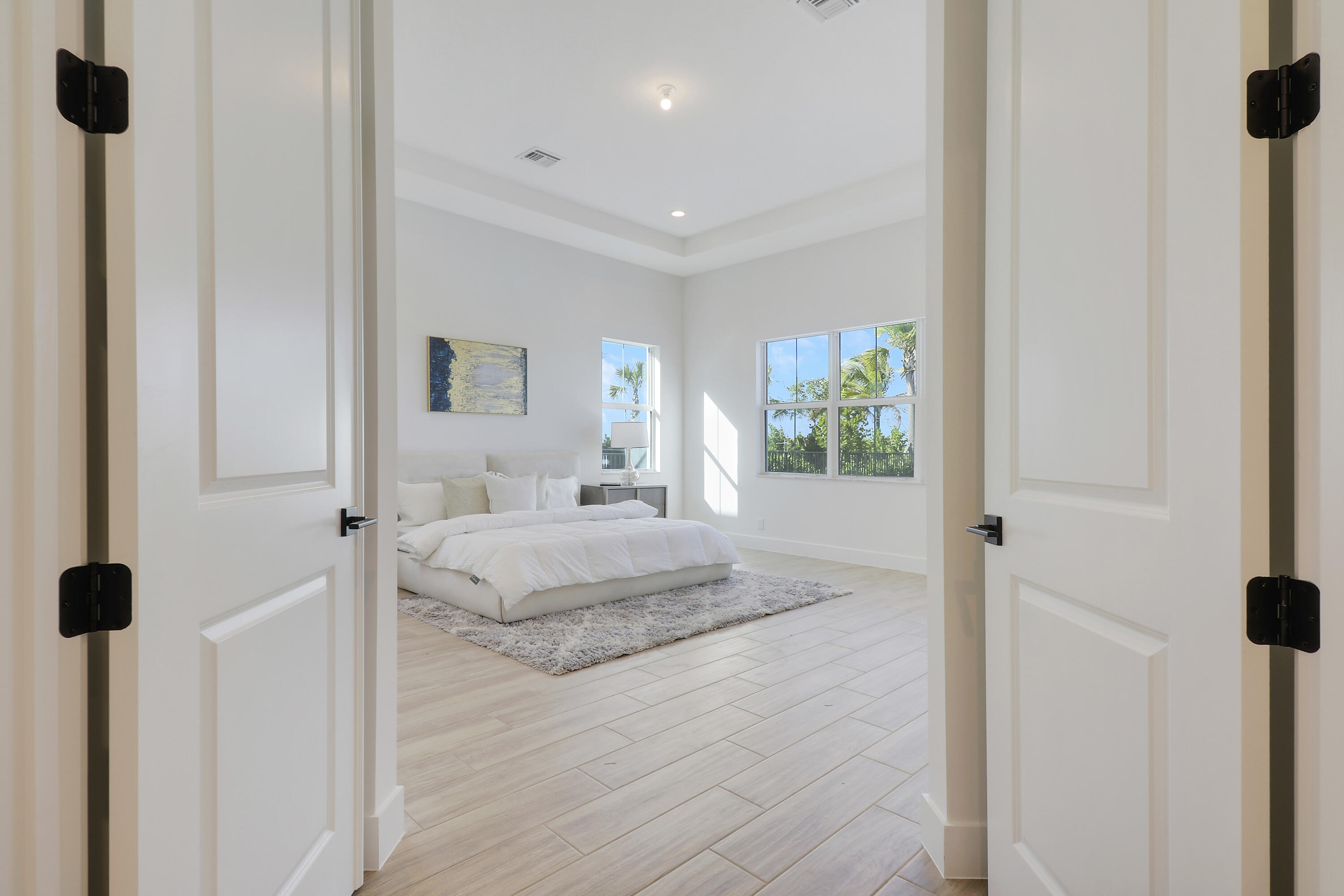 9194 Crestview Circle