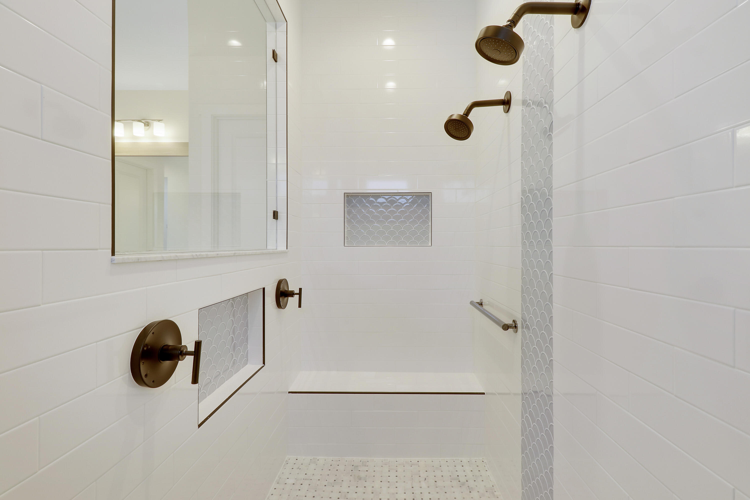 9194 Crestview Circle