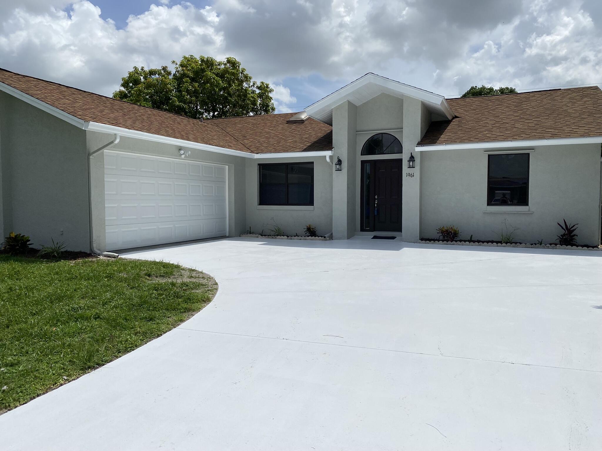 1961 SW Scorpio Lane, Port St. Lucie