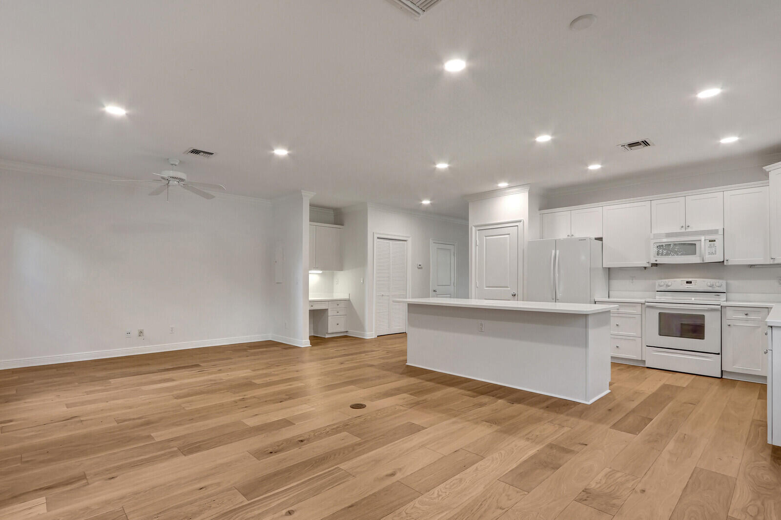 516 NW North River Drive, Stuart