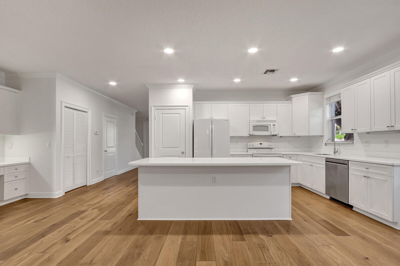 516 NW North River Drive, Stuart