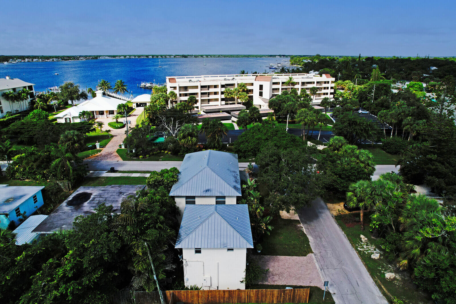 516 NW North River Drive, Stuart
