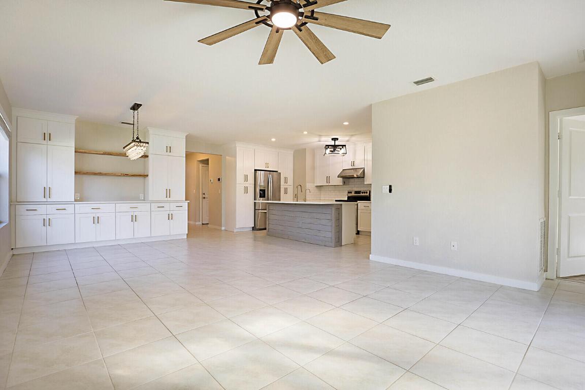 6946 Palm Garden Street, Jupiter